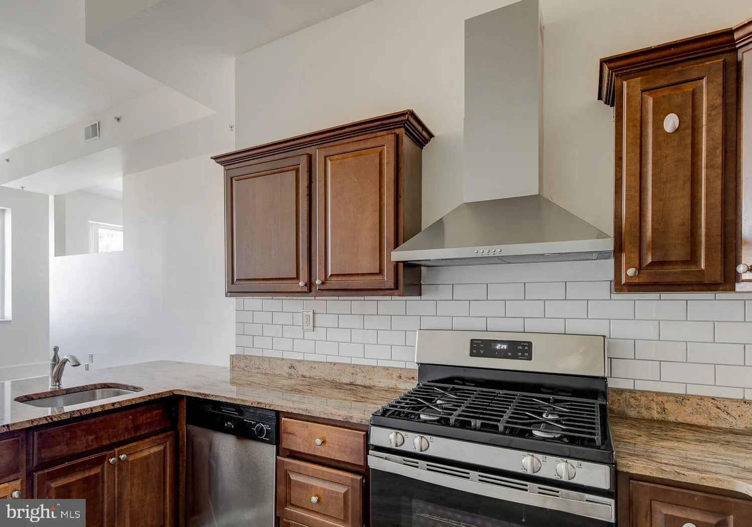 Philadelphia, Pennsylvania 19147, United States, 10 Bedrooms Bedrooms, ,Residential,Active,51197