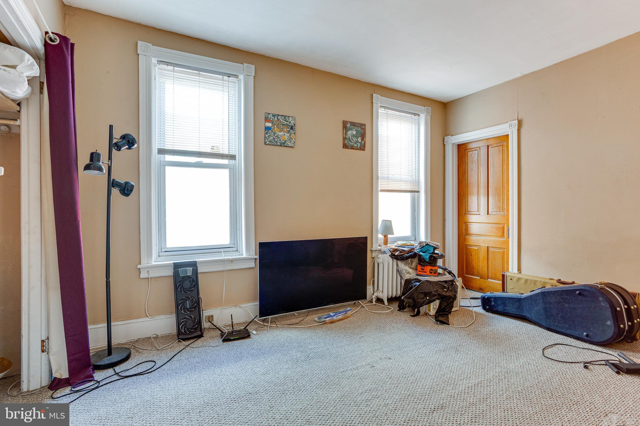 ROXBOROUGH - Residential