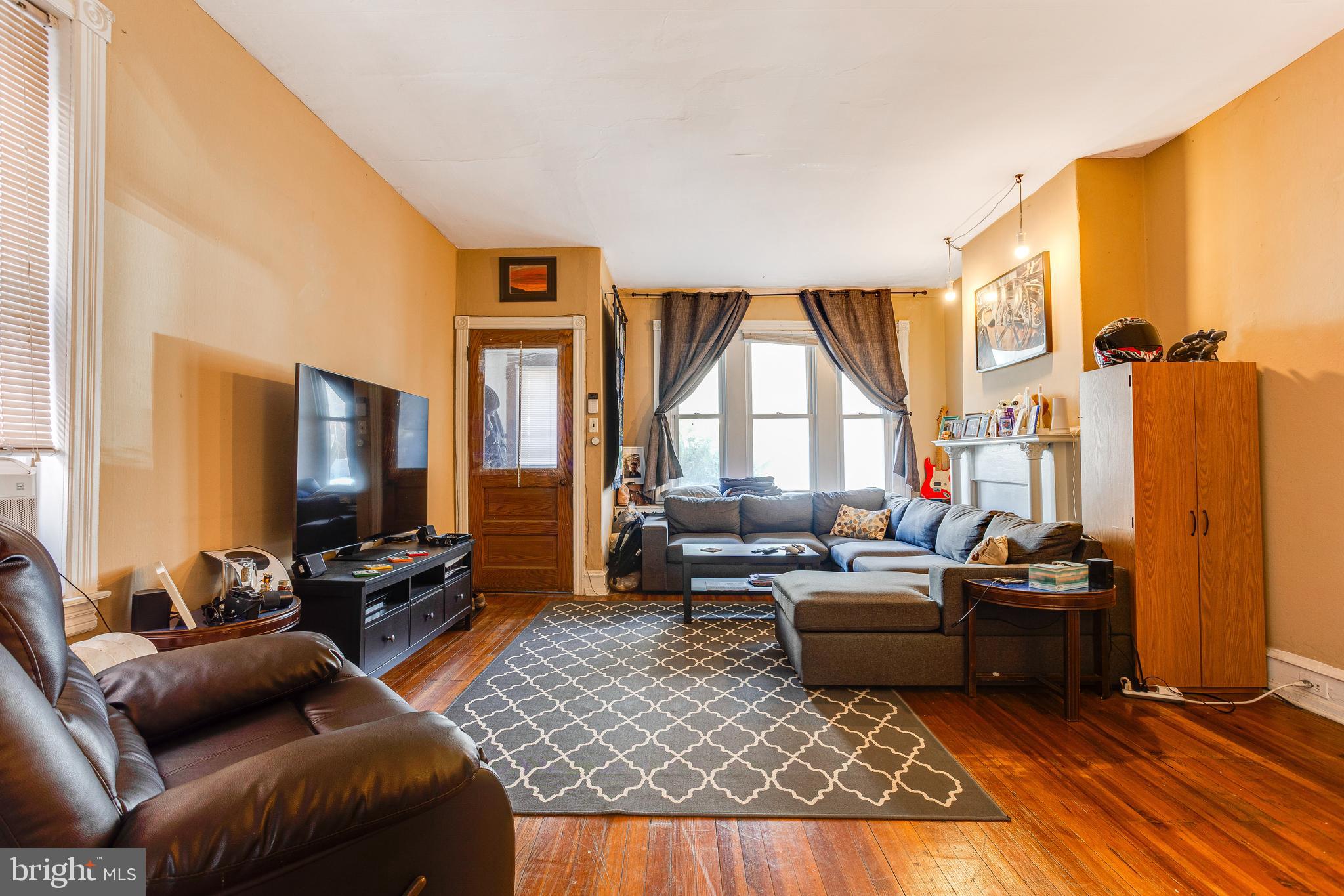 ROXBOROUGH - Residential