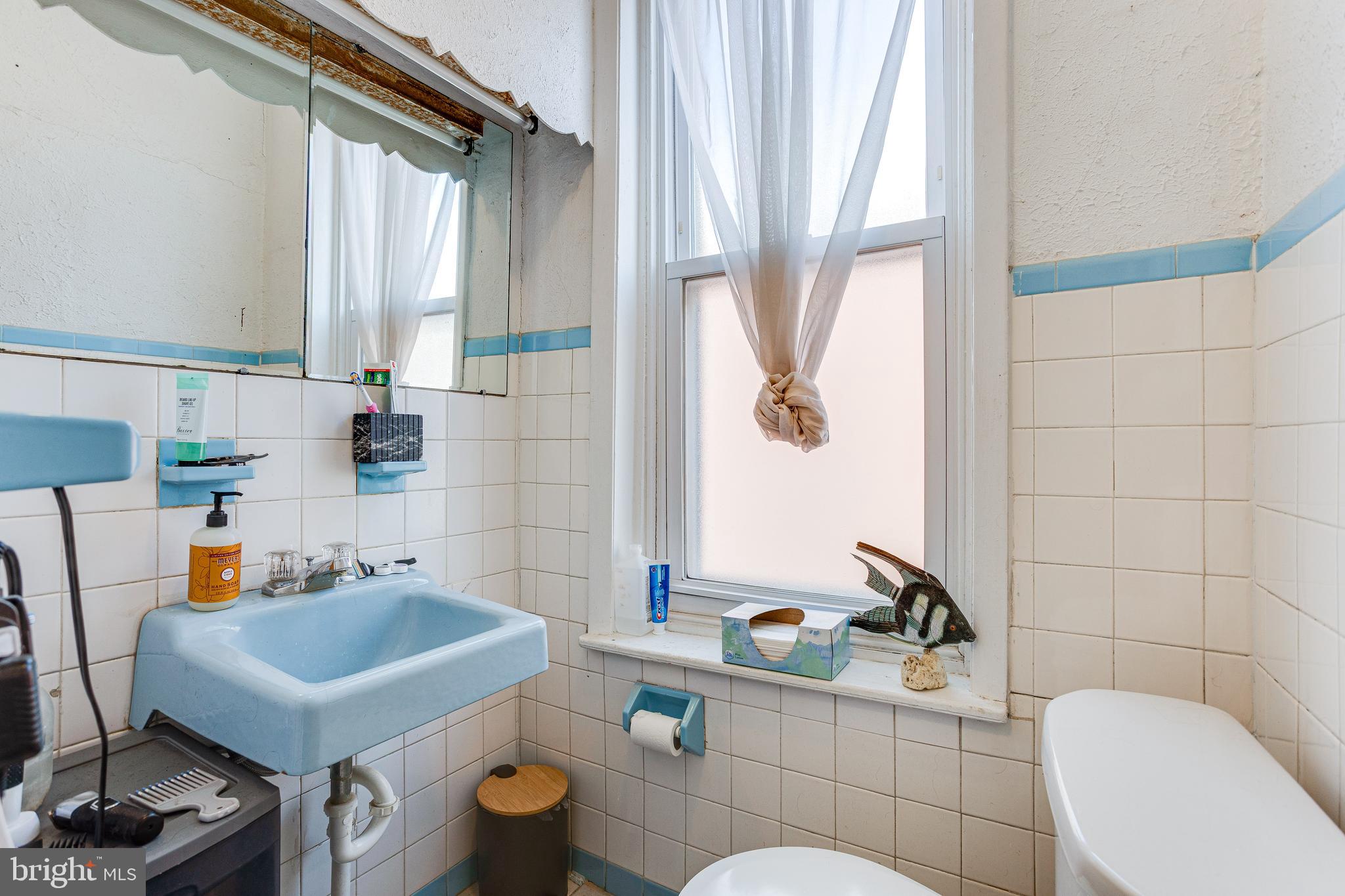 ROXBOROUGH - Residential