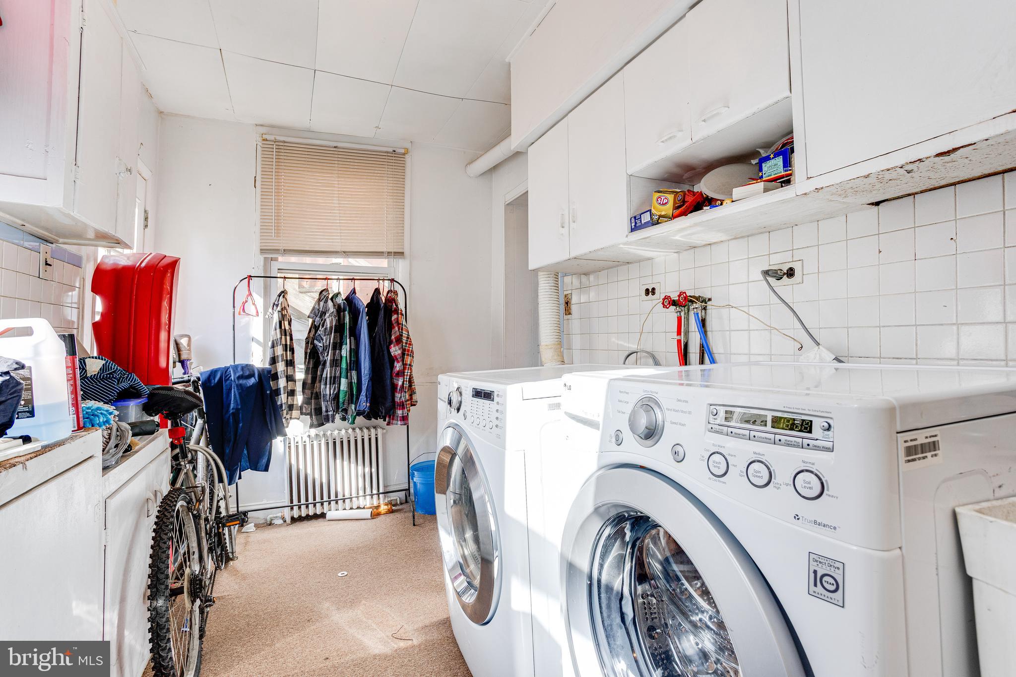 ROXBOROUGH - Residential