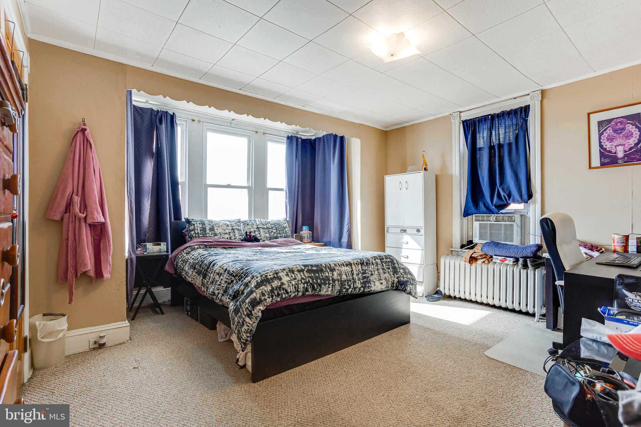 ROXBOROUGH - Residential