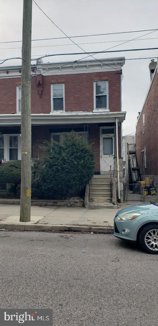 ROXBOROUGH - Residential