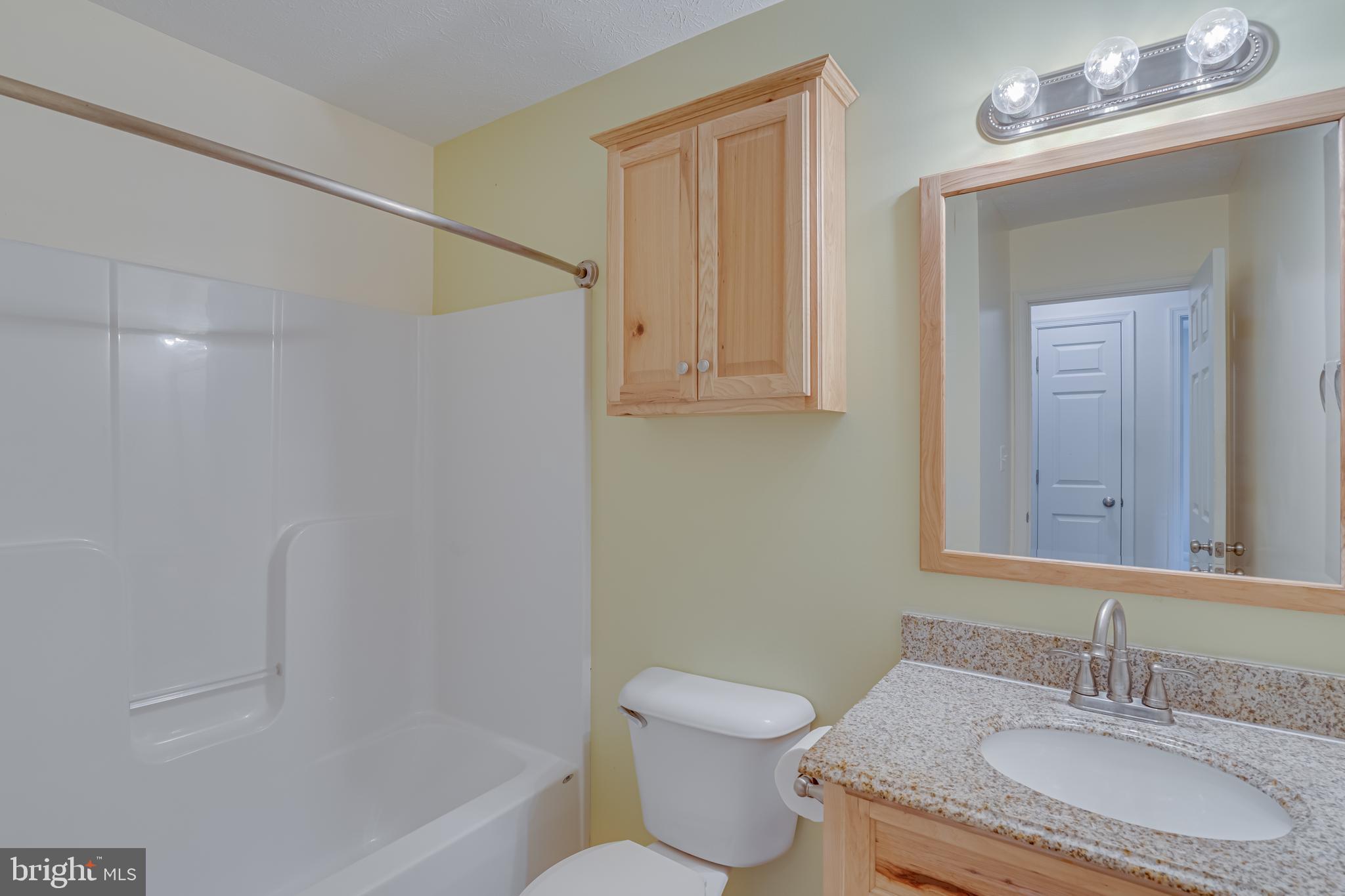 MIDDLE CREEK MANOR - Residential