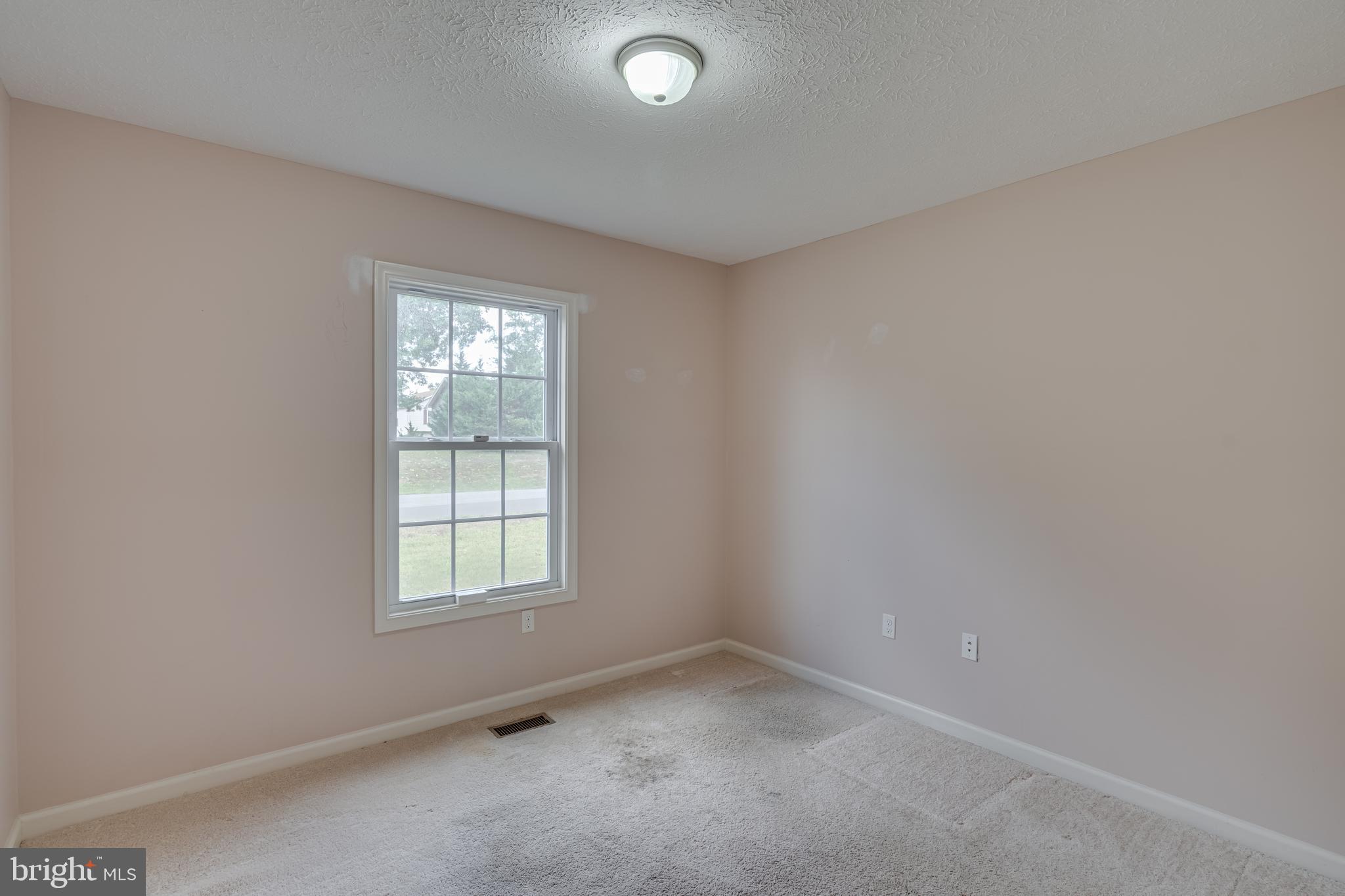 MIDDLE CREEK MANOR - Residential