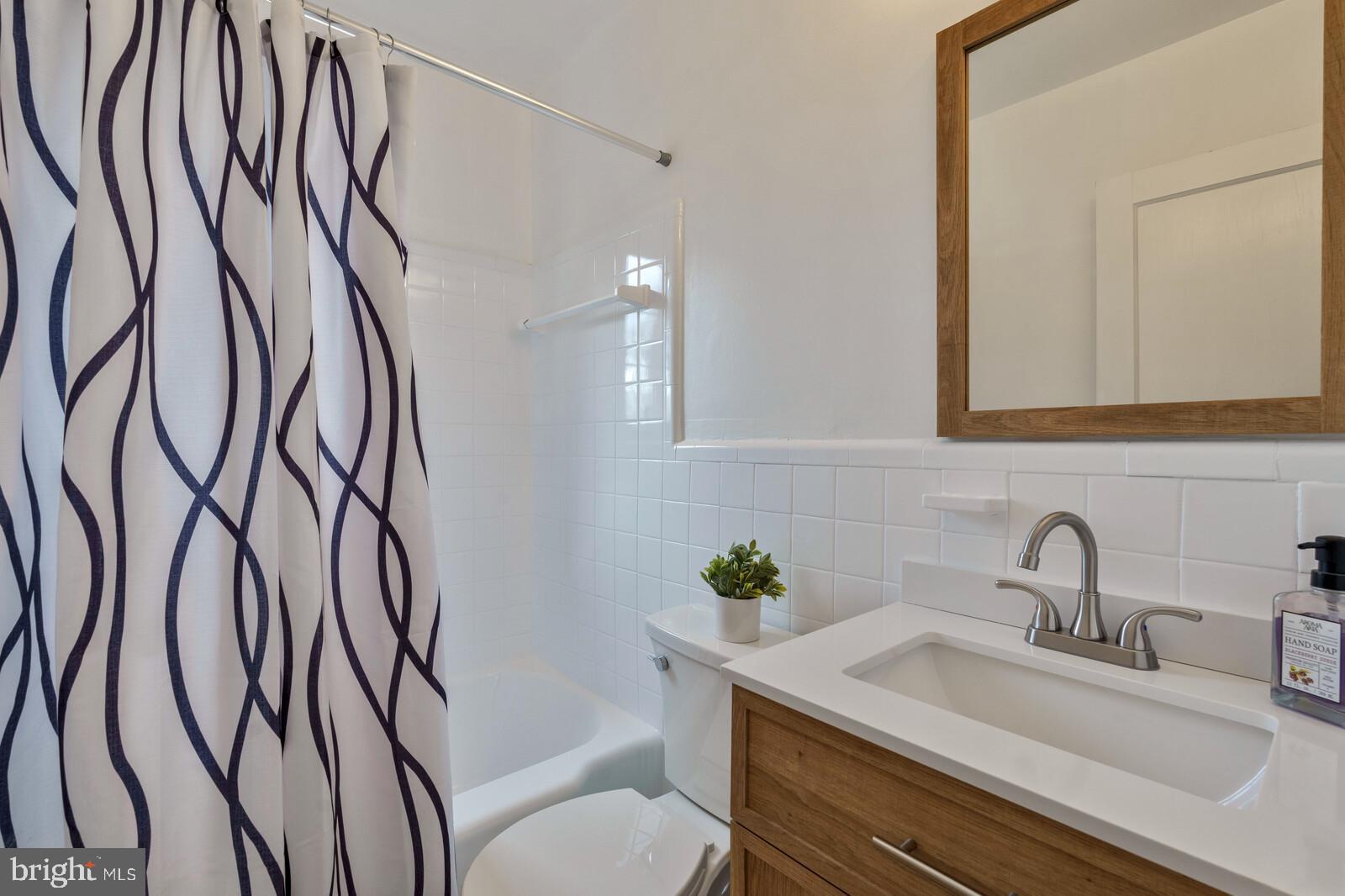 CHEVY CHASE CREST - Residential