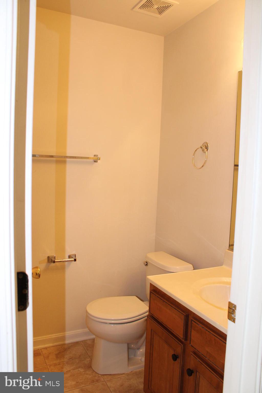 TAMARLANE - Residential Lease