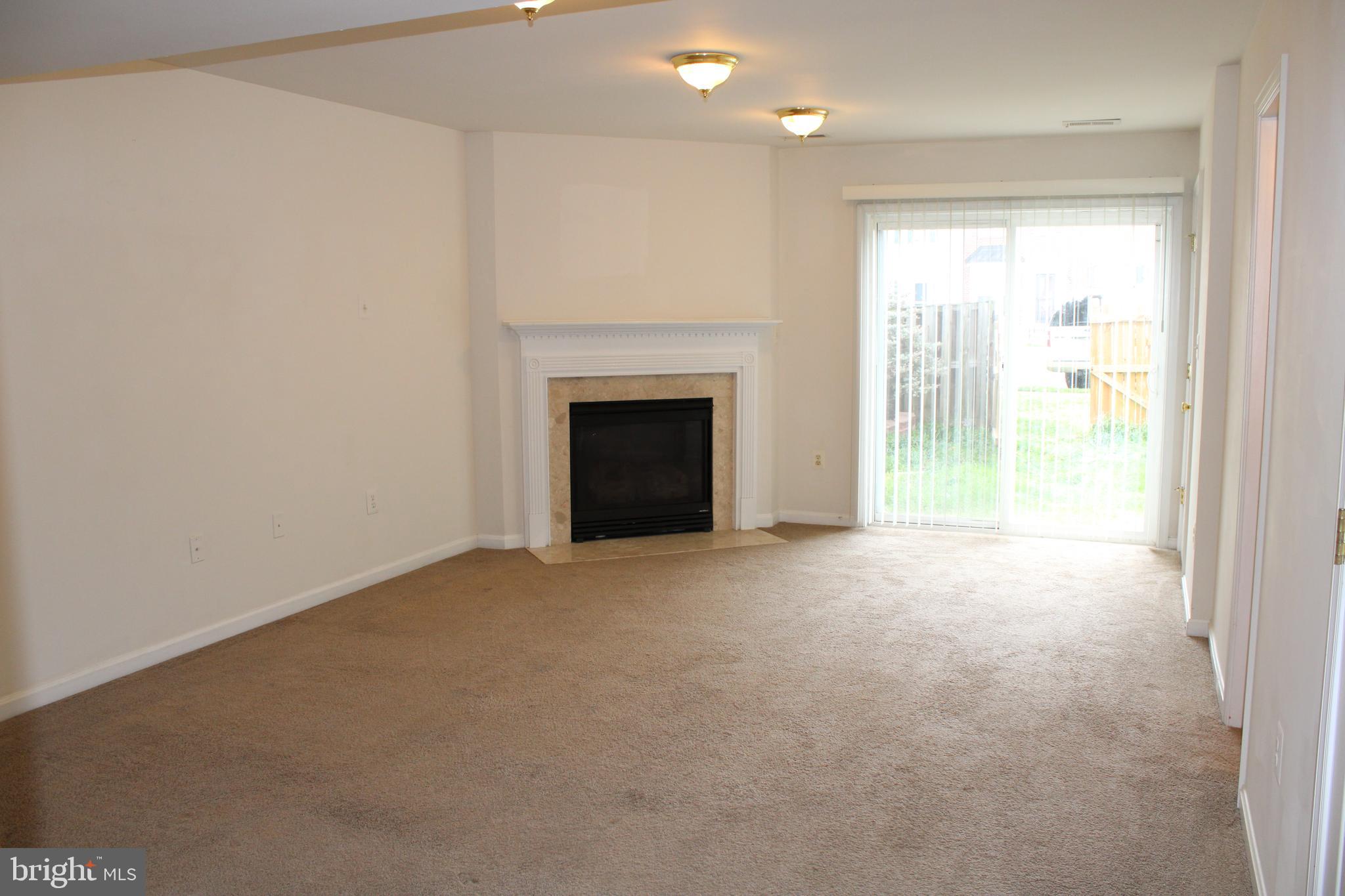 TAMARLANE - Residential Lease