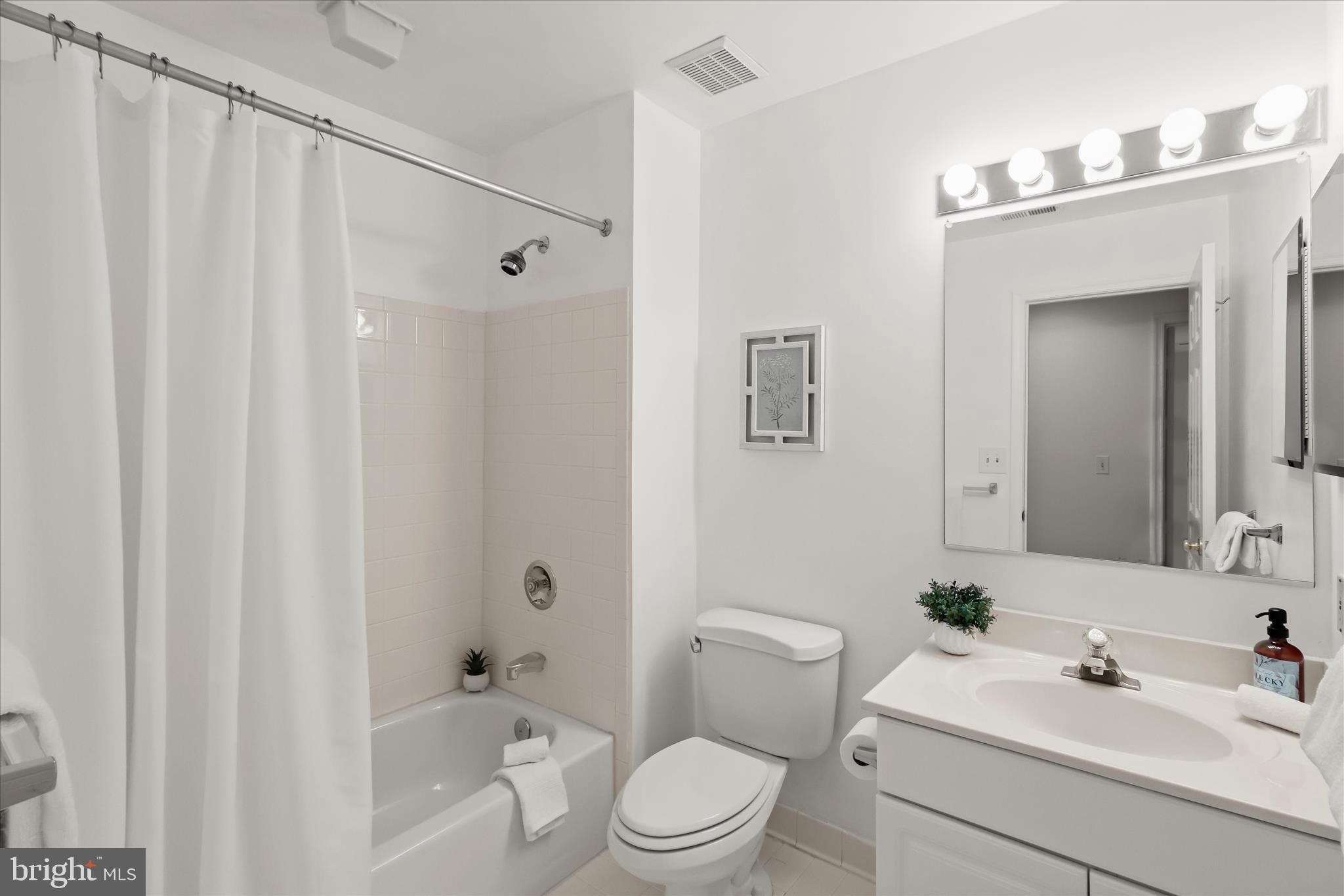 ROCKFLEET GARDEN - Residential