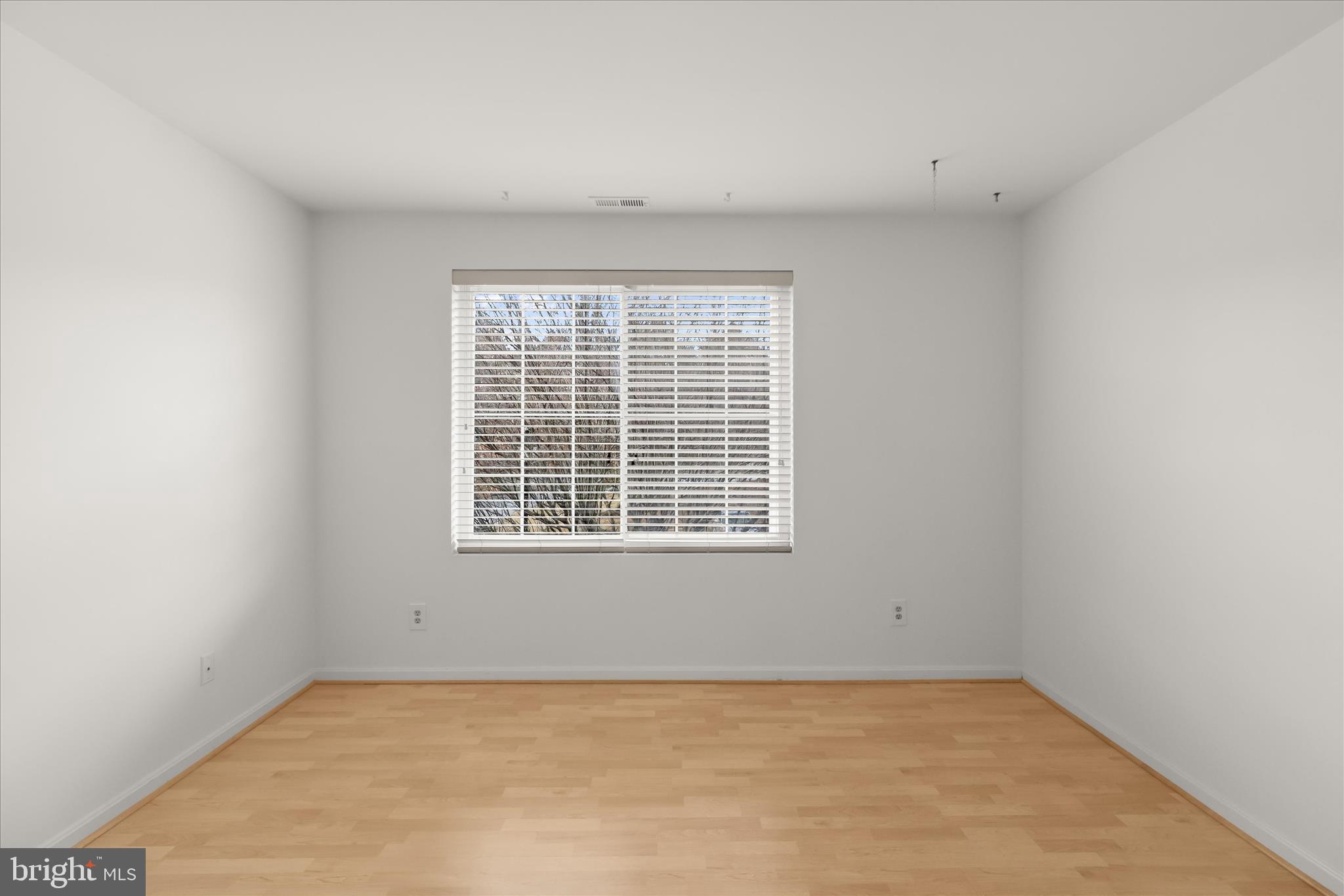 ROCKFLEET GARDEN - Residential