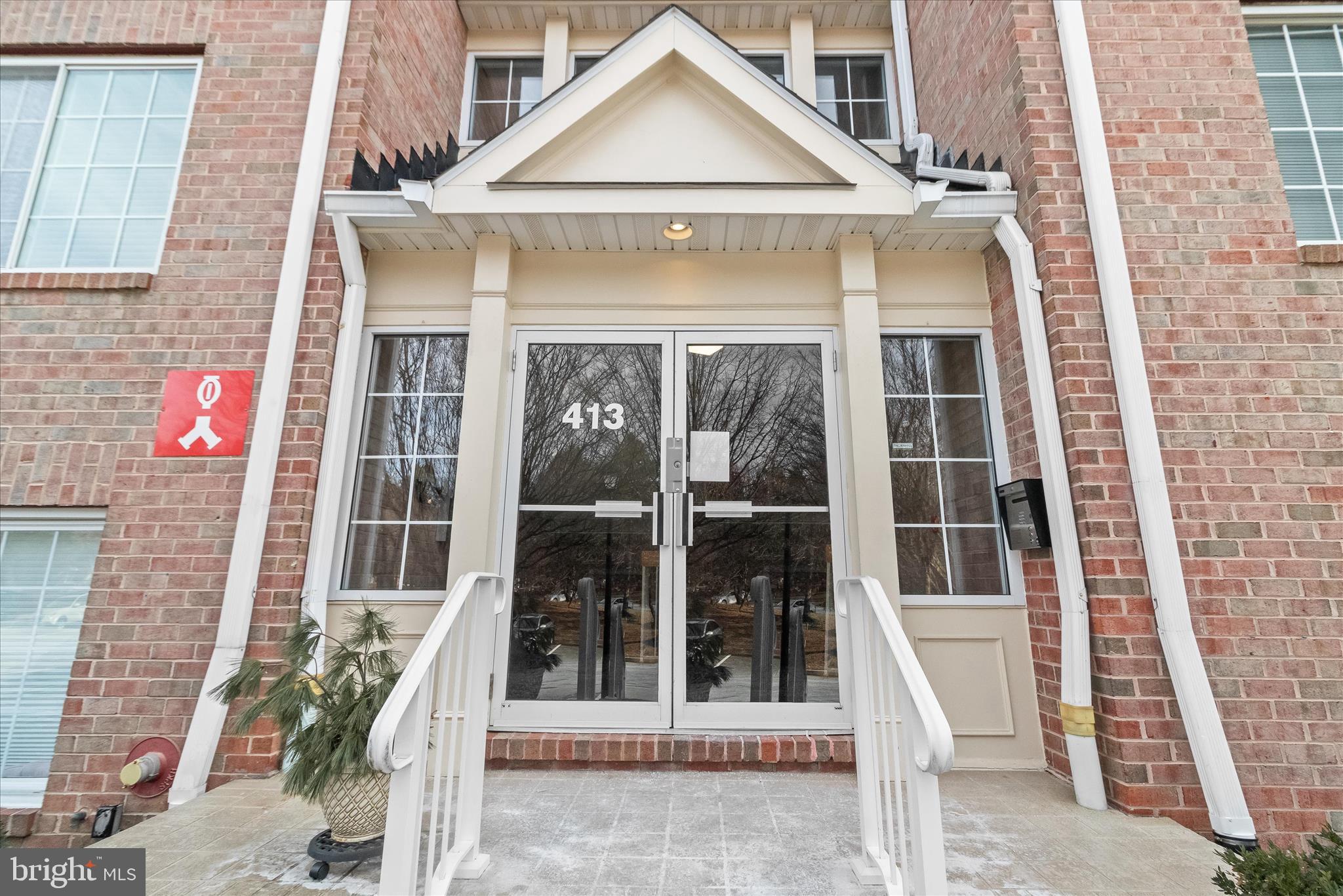 ROCKFLEET GARDEN - Residential