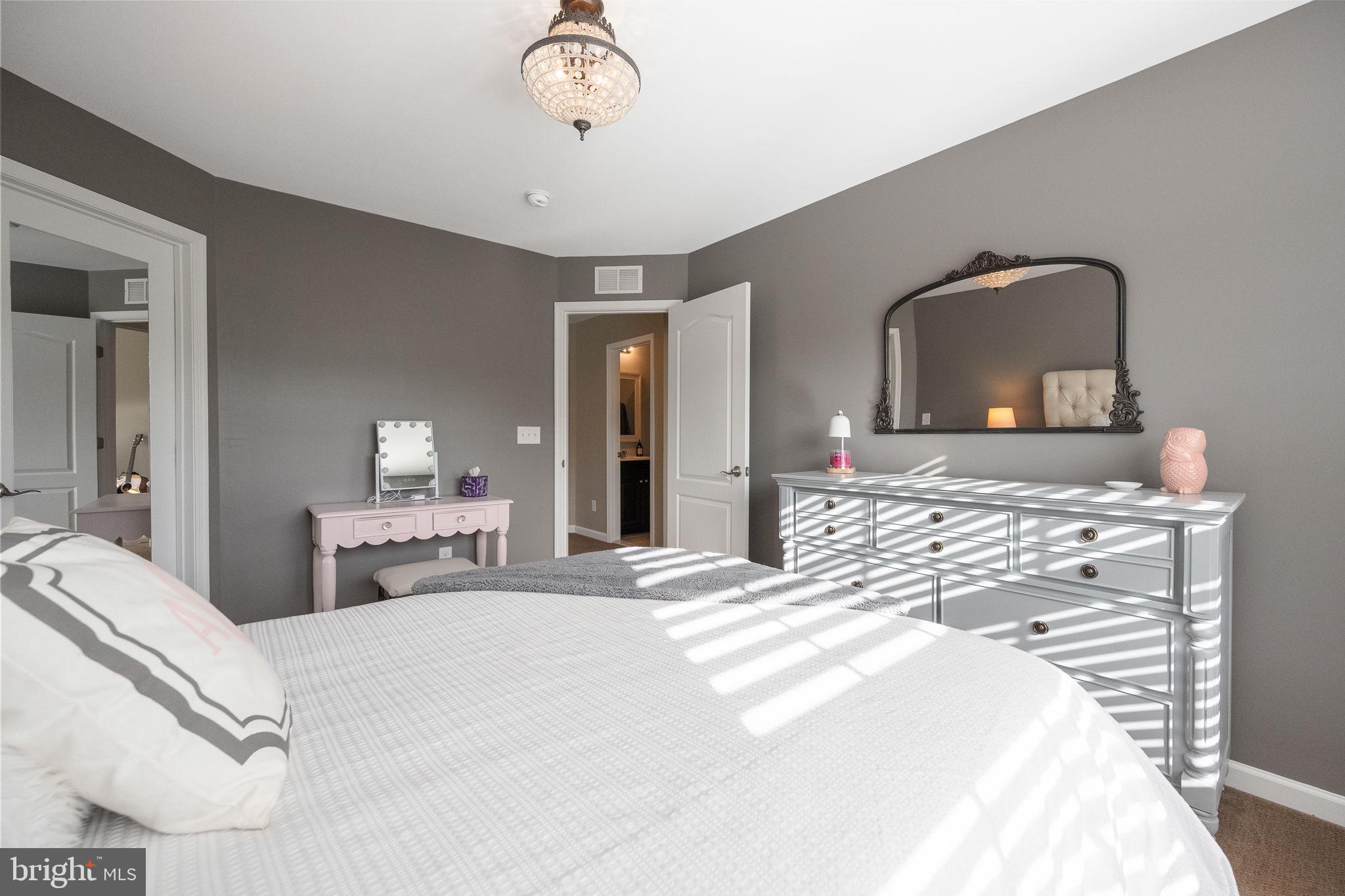 ELYSIAN HEIGHTS - Residential