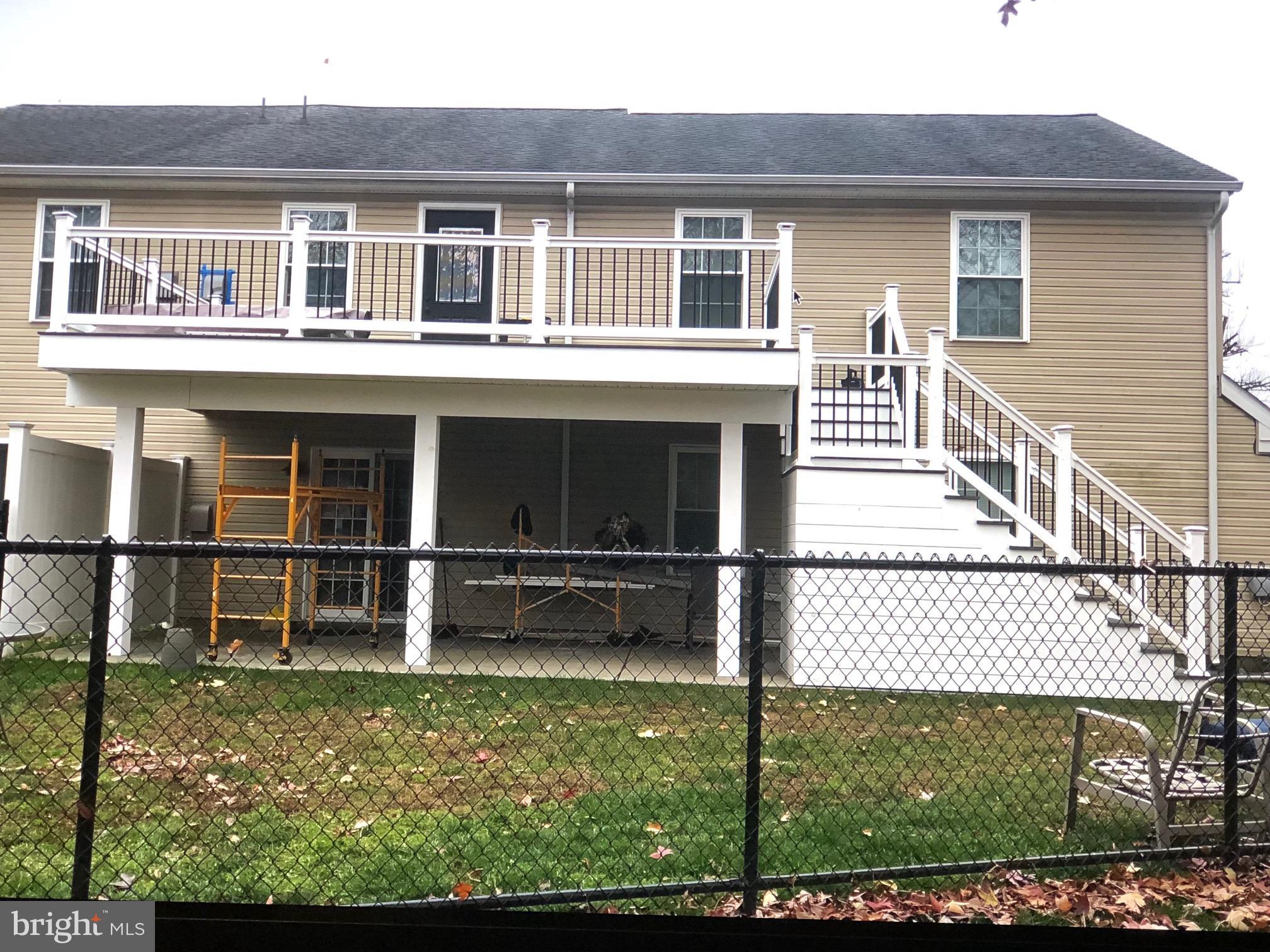 632 WRENSONG ROAD
