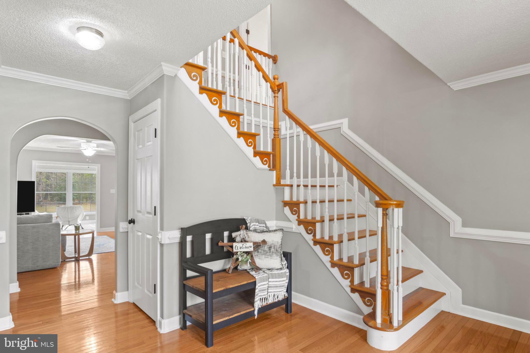 7517 MOUNT HOLLY LANE
