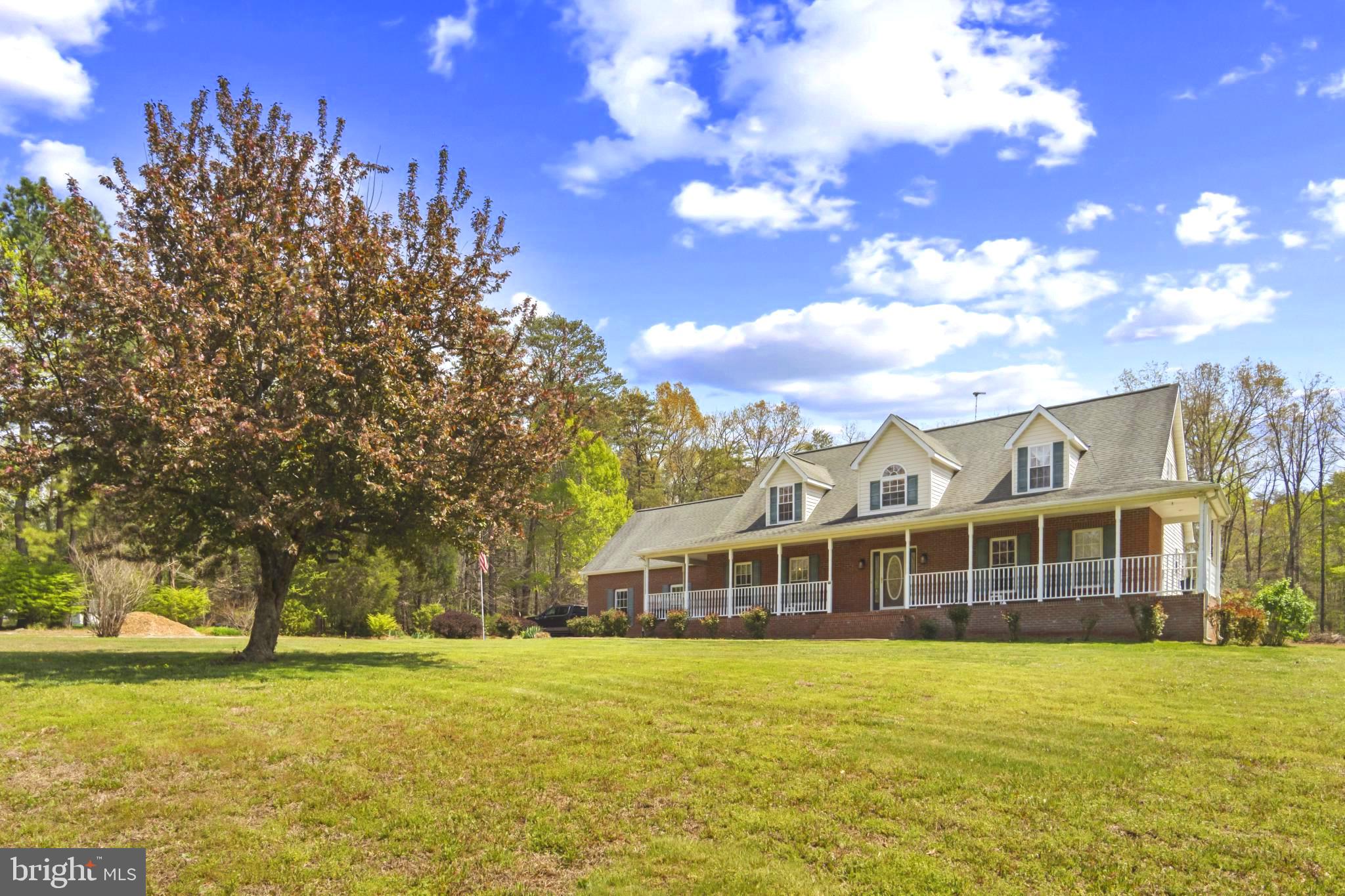 7517 MOUNT HOLLY LANE