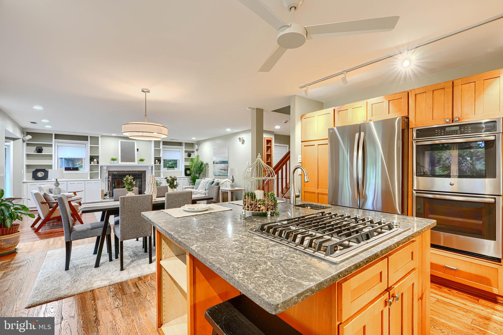 BAY HIGHLANDS - Residential