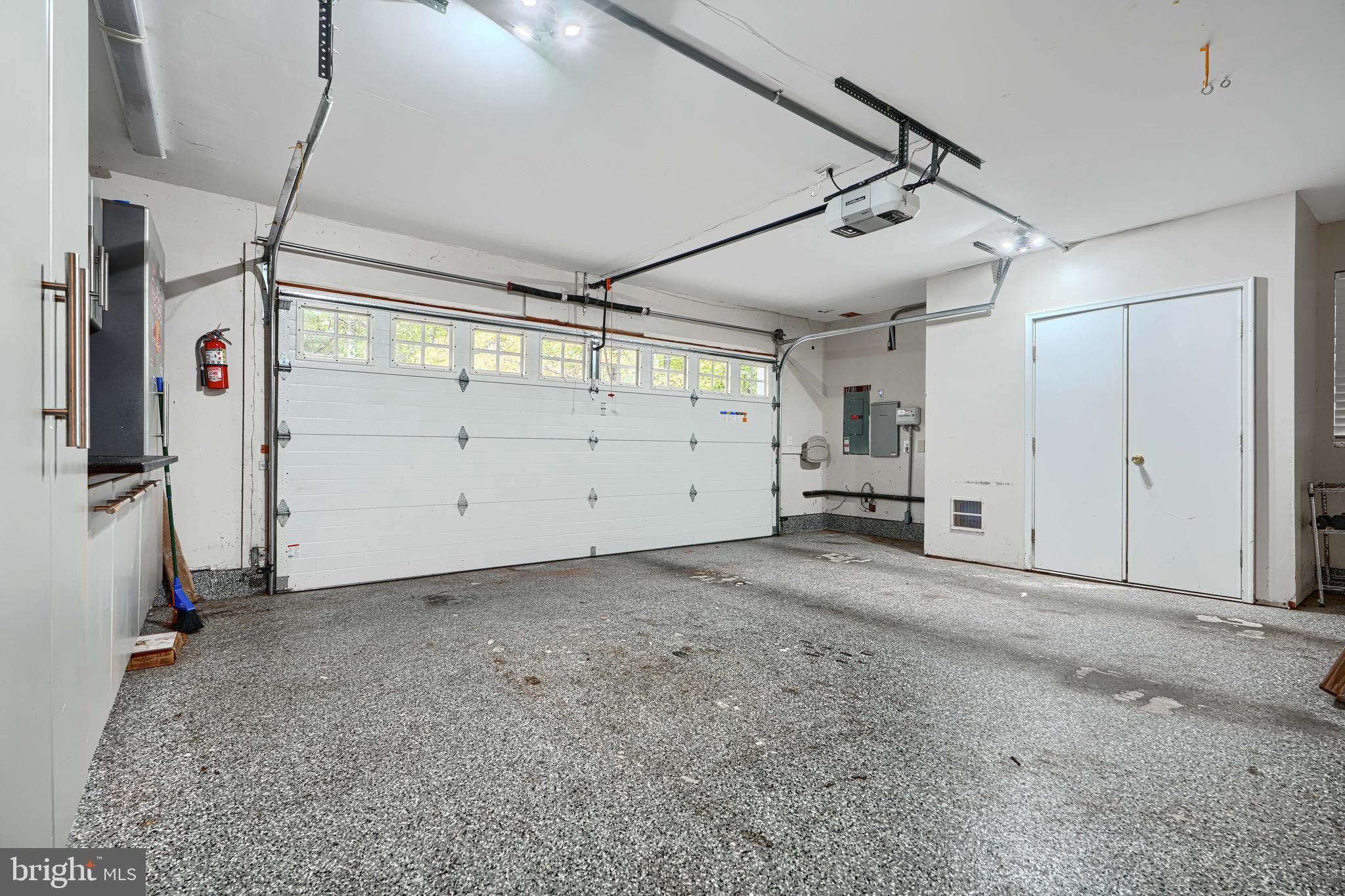 BAY HIGHLANDS - Residential