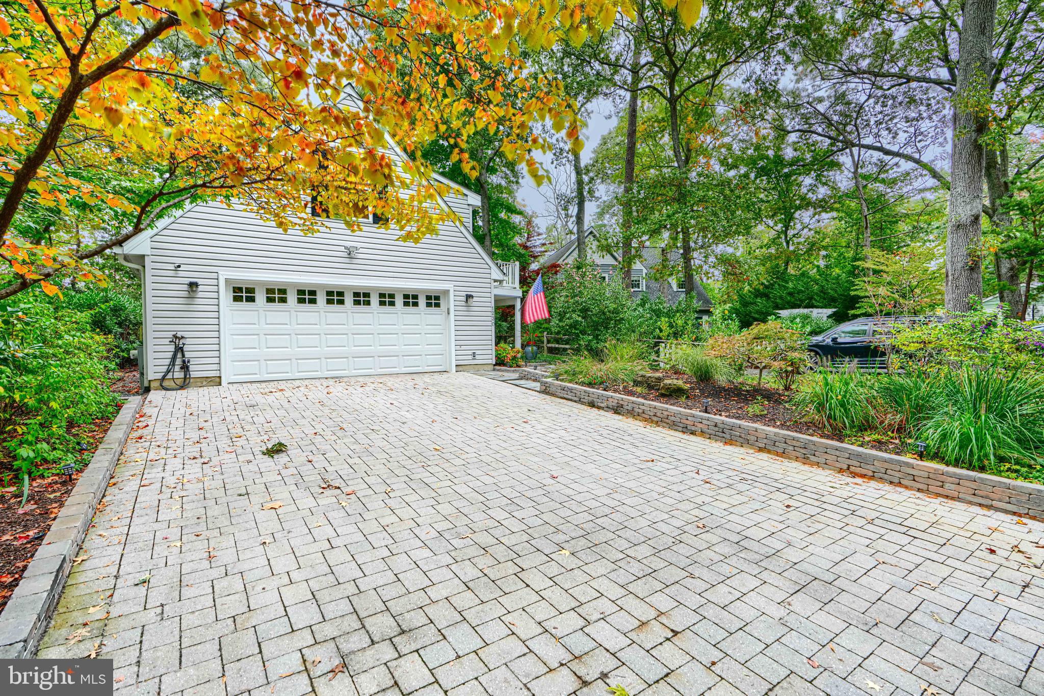 BAY HIGHLANDS - Residential