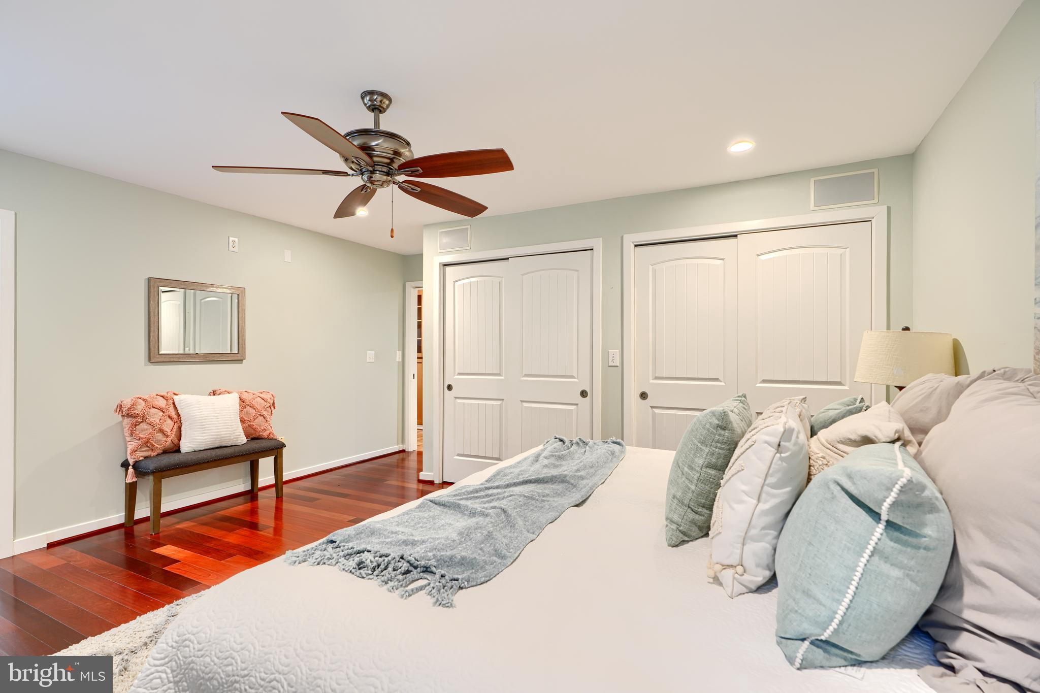 BAY HIGHLANDS - Residential