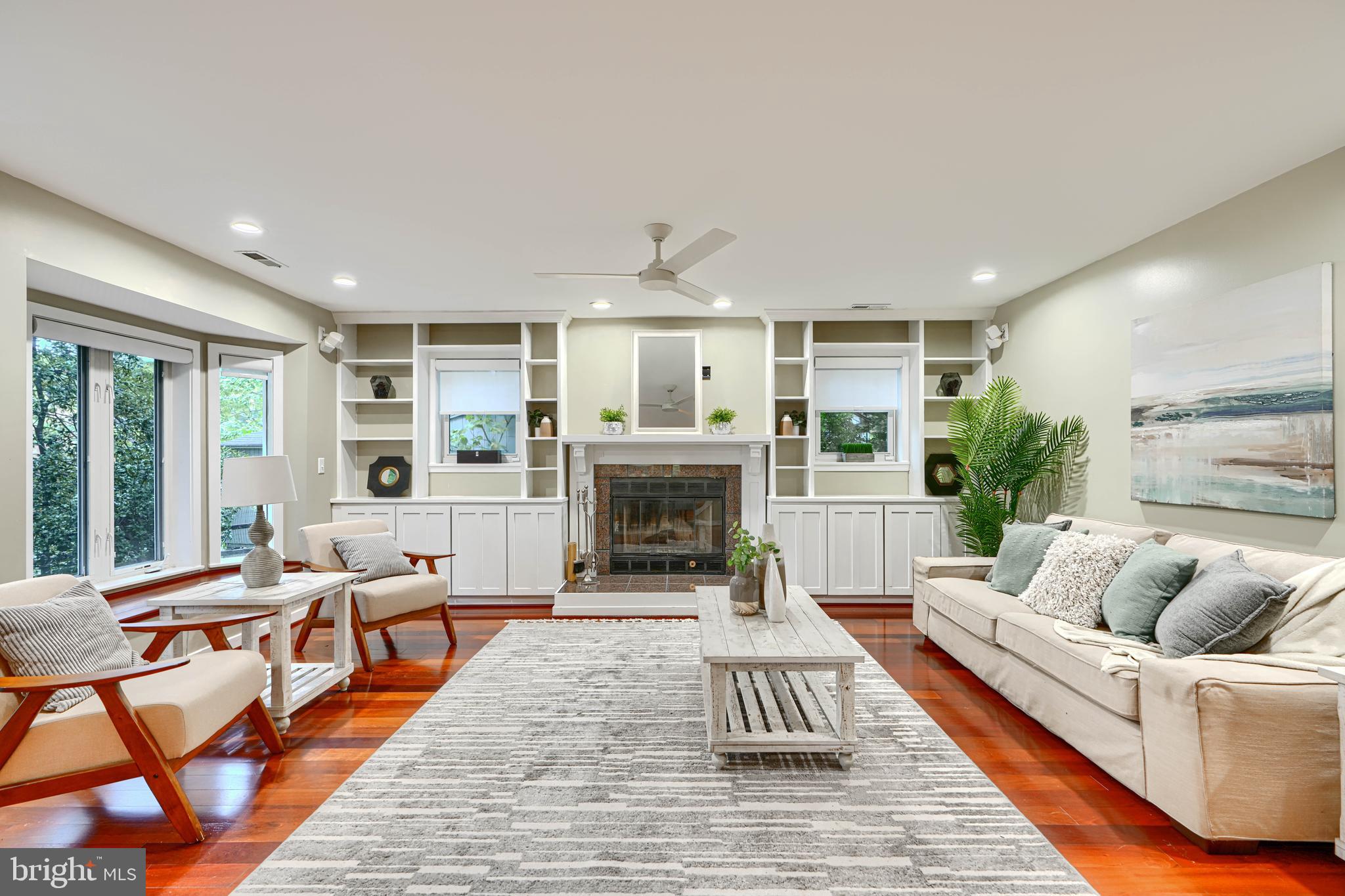 BAY HIGHLANDS - Residential