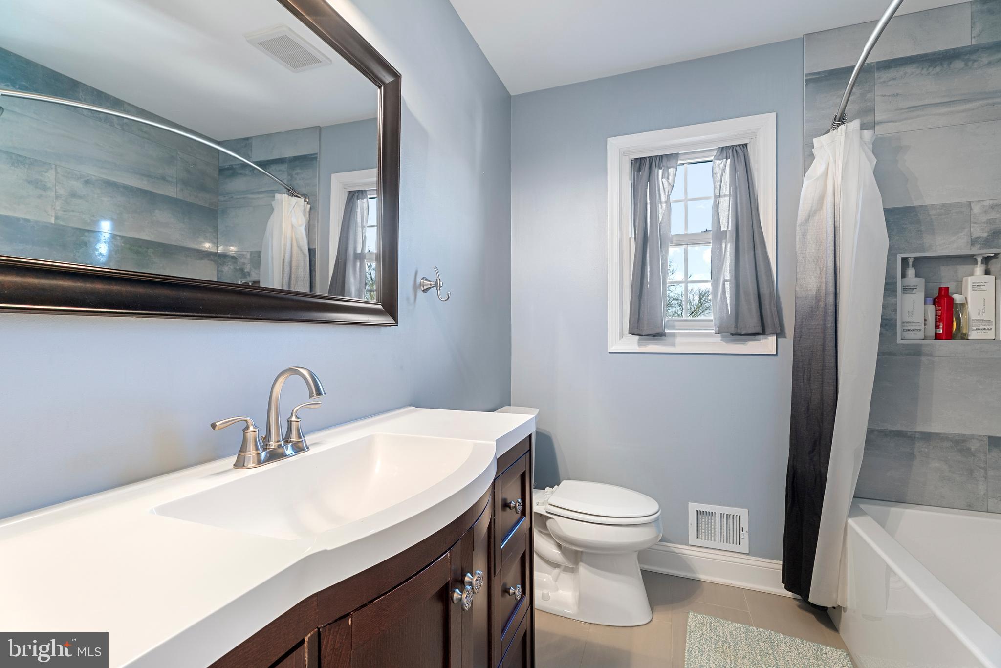 FAIR VIEW WOODS - Residential Lease