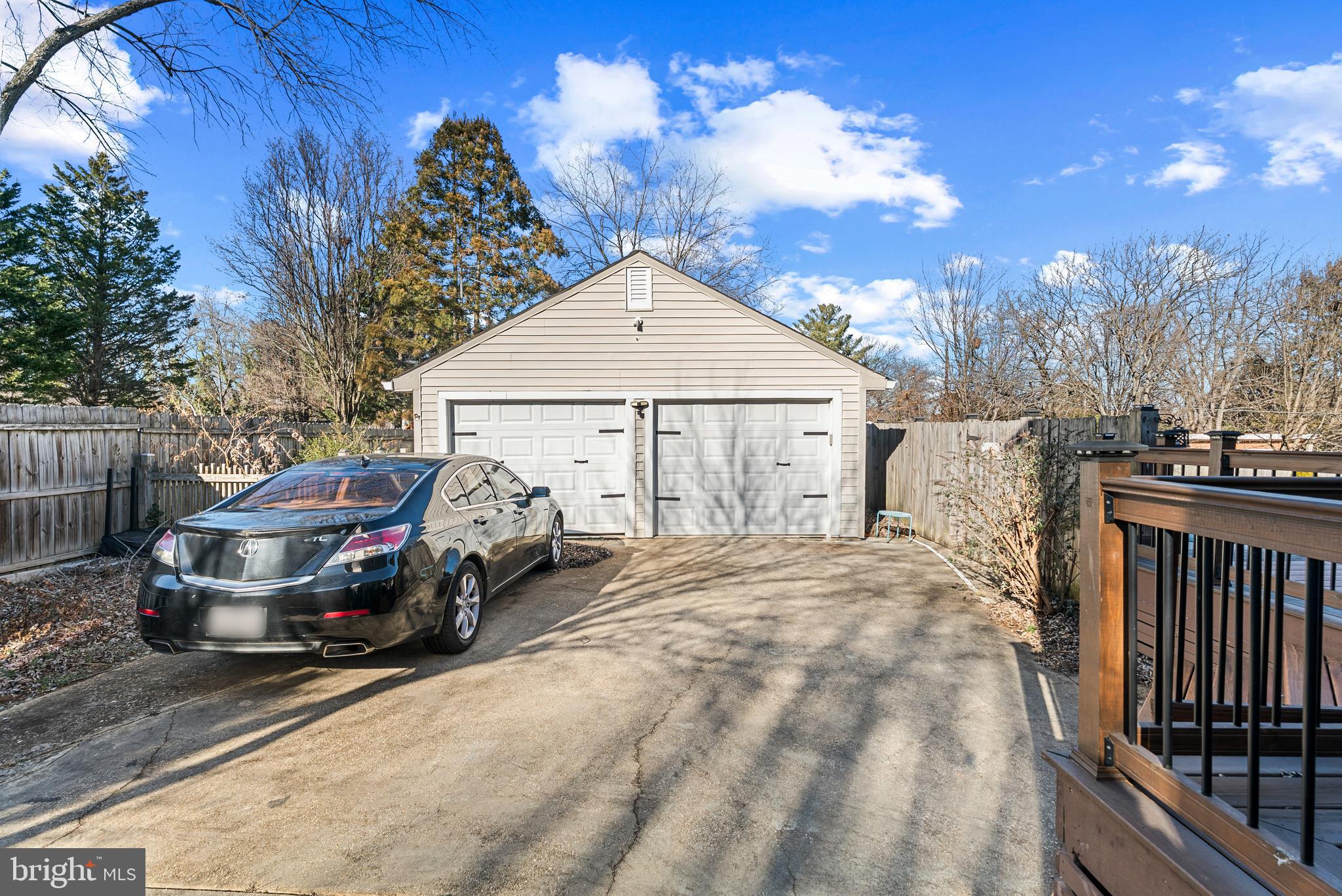 FAIR VIEW WOODS - Residential Lease