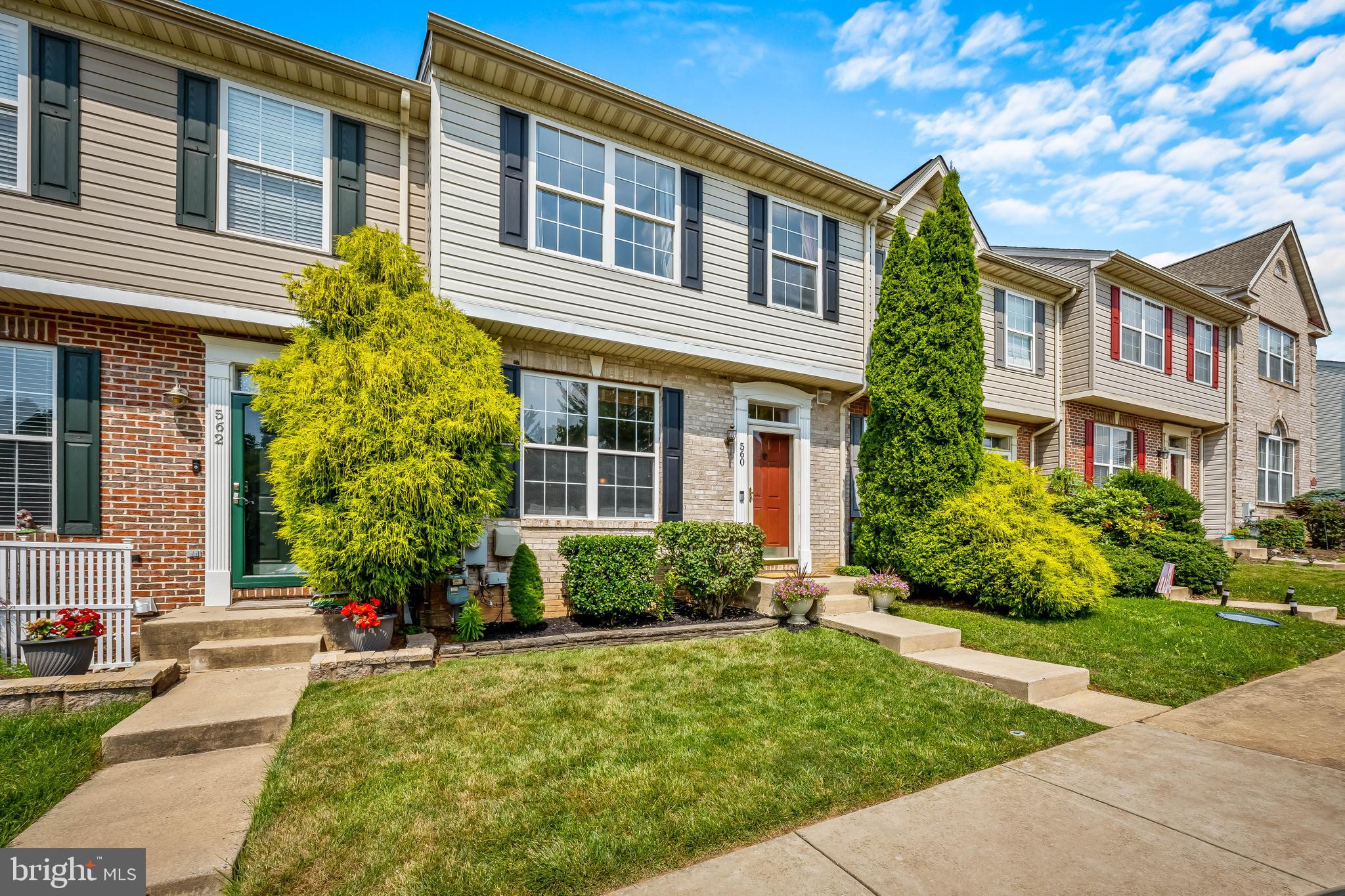 560 DOEFIELD COURT
