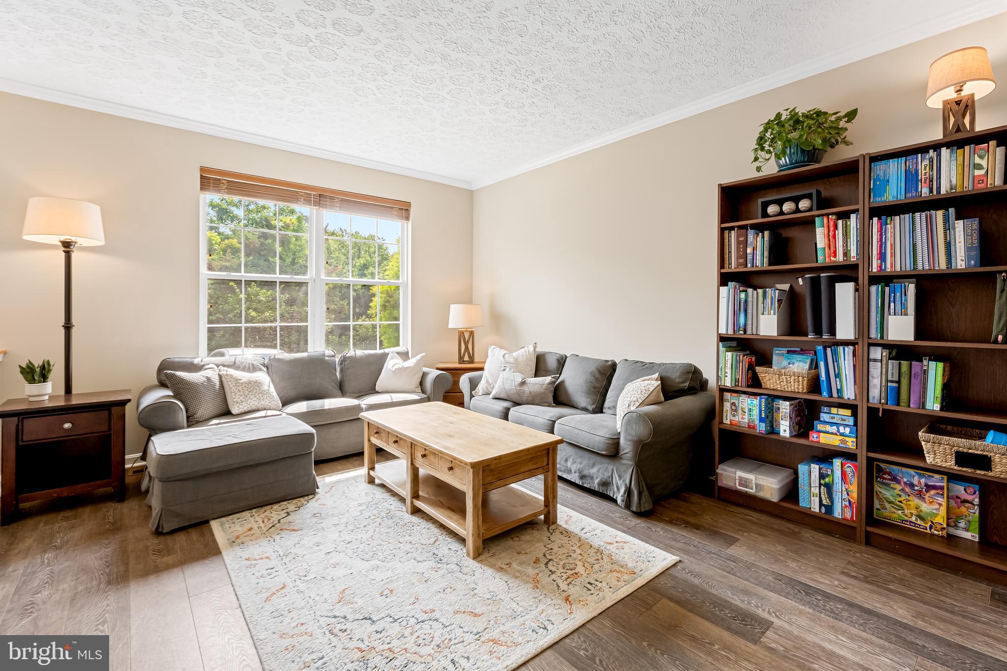 560 DOEFIELD COURT