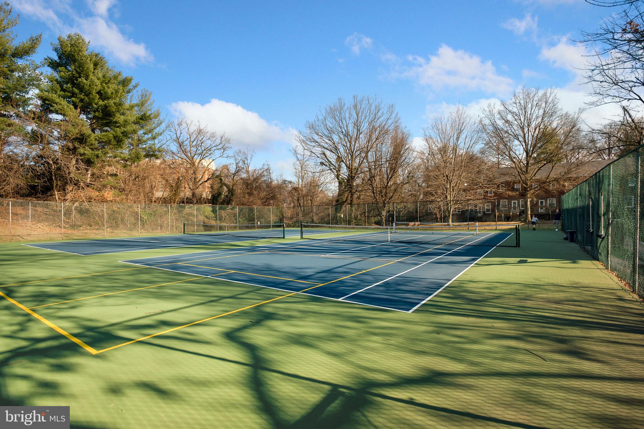 ARLINGTON VILLAGE - Residential