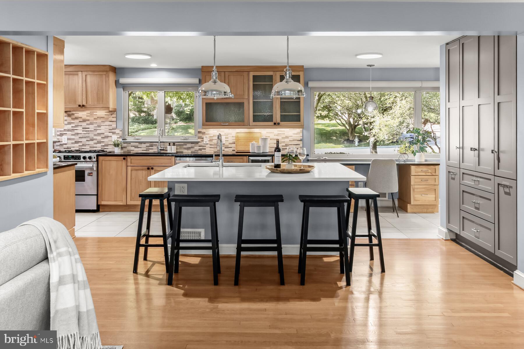 TULIP HILL - Residential