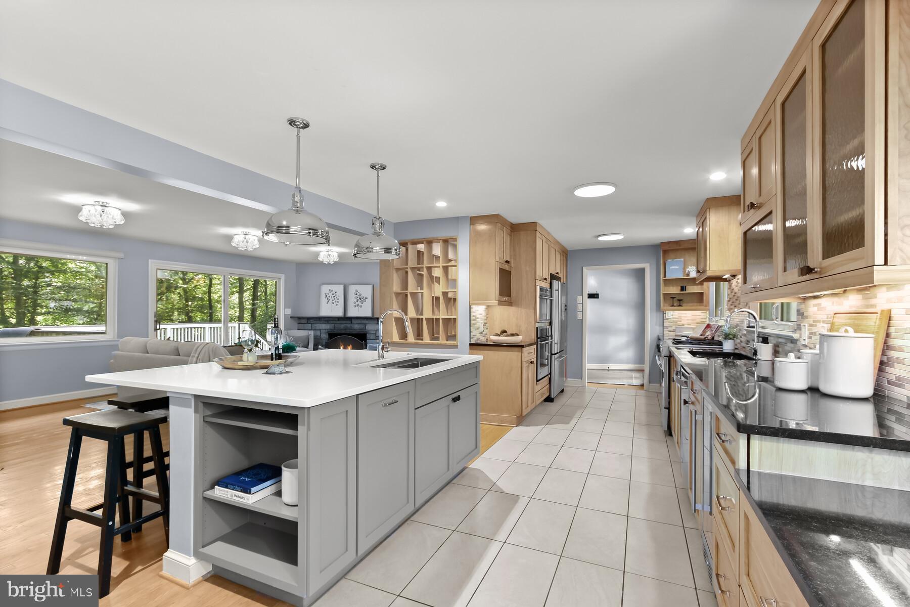 TULIP HILL - Residential