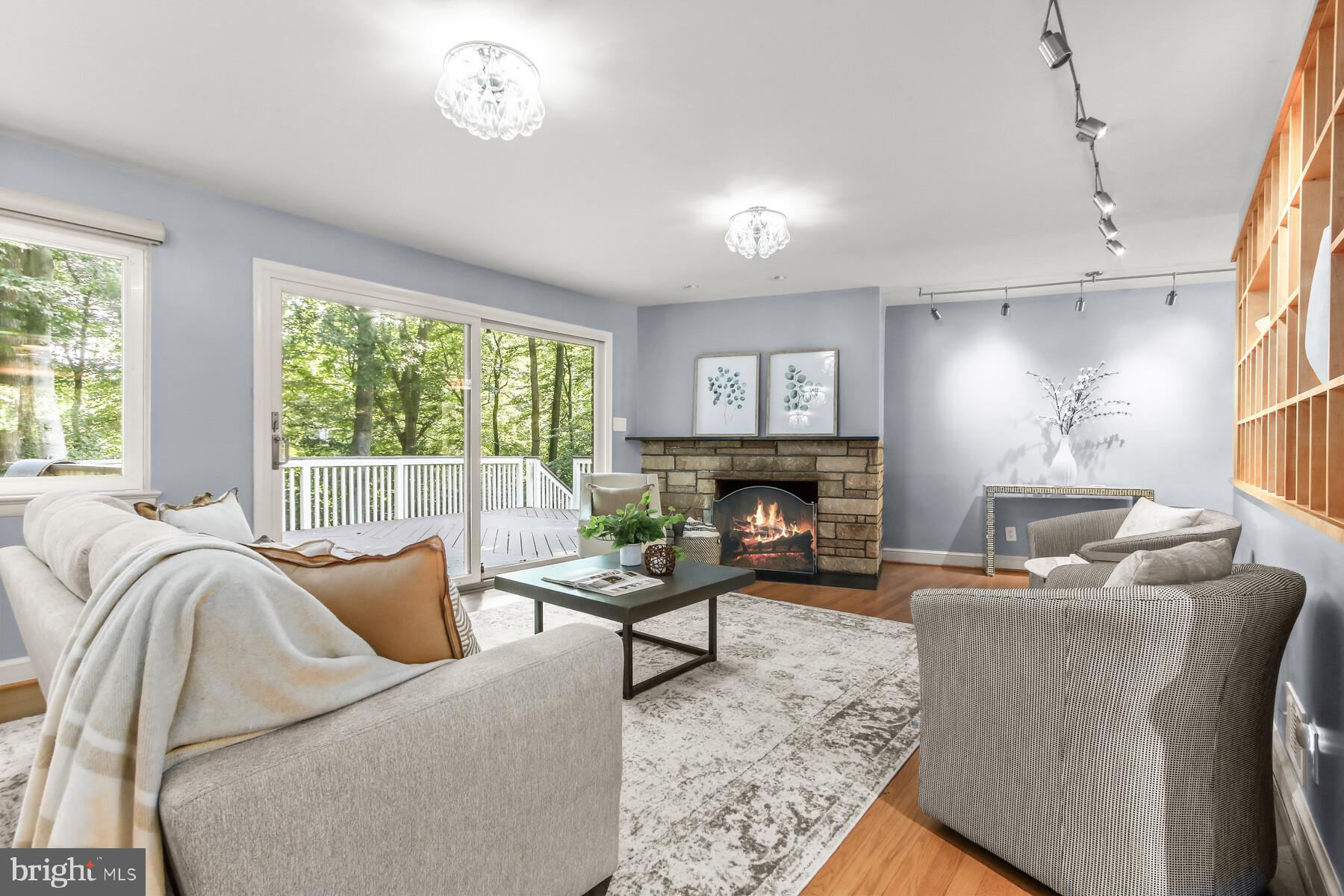 TULIP HILL - Residential