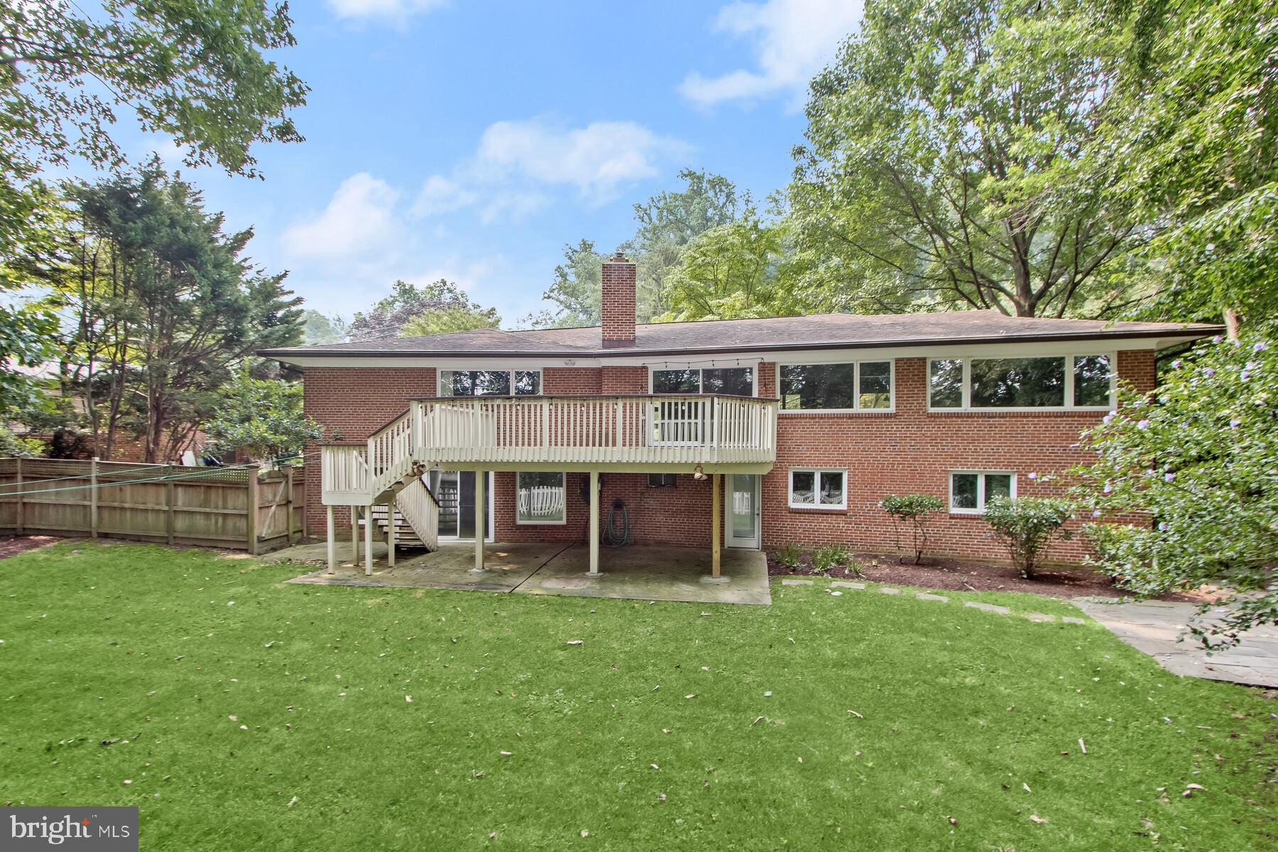 TULIP HILL - Residential