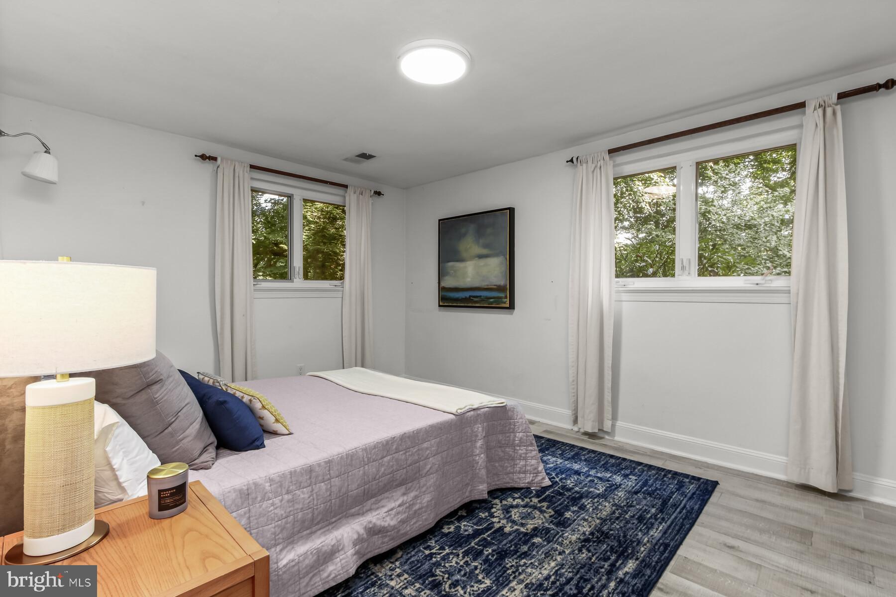 TULIP HILL - Residential