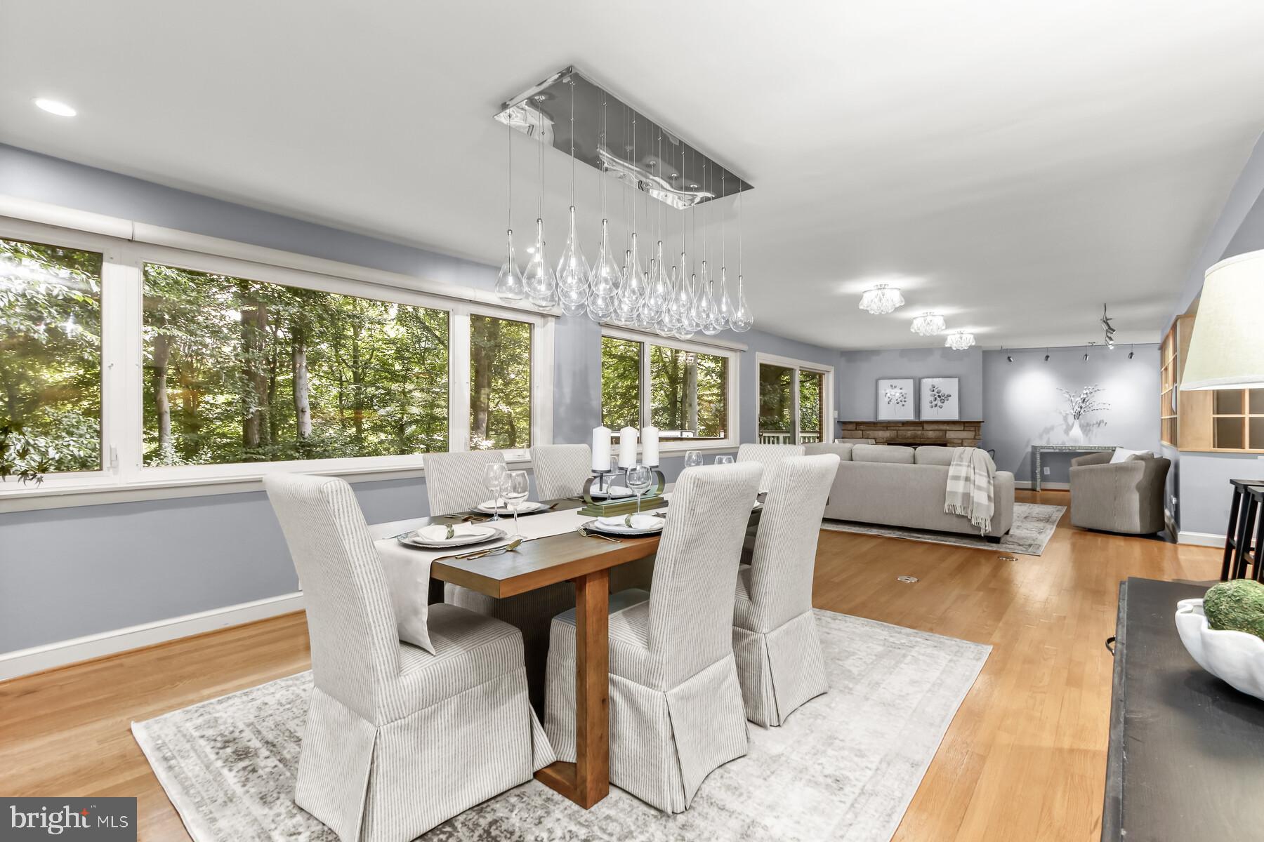 TULIP HILL - Residential