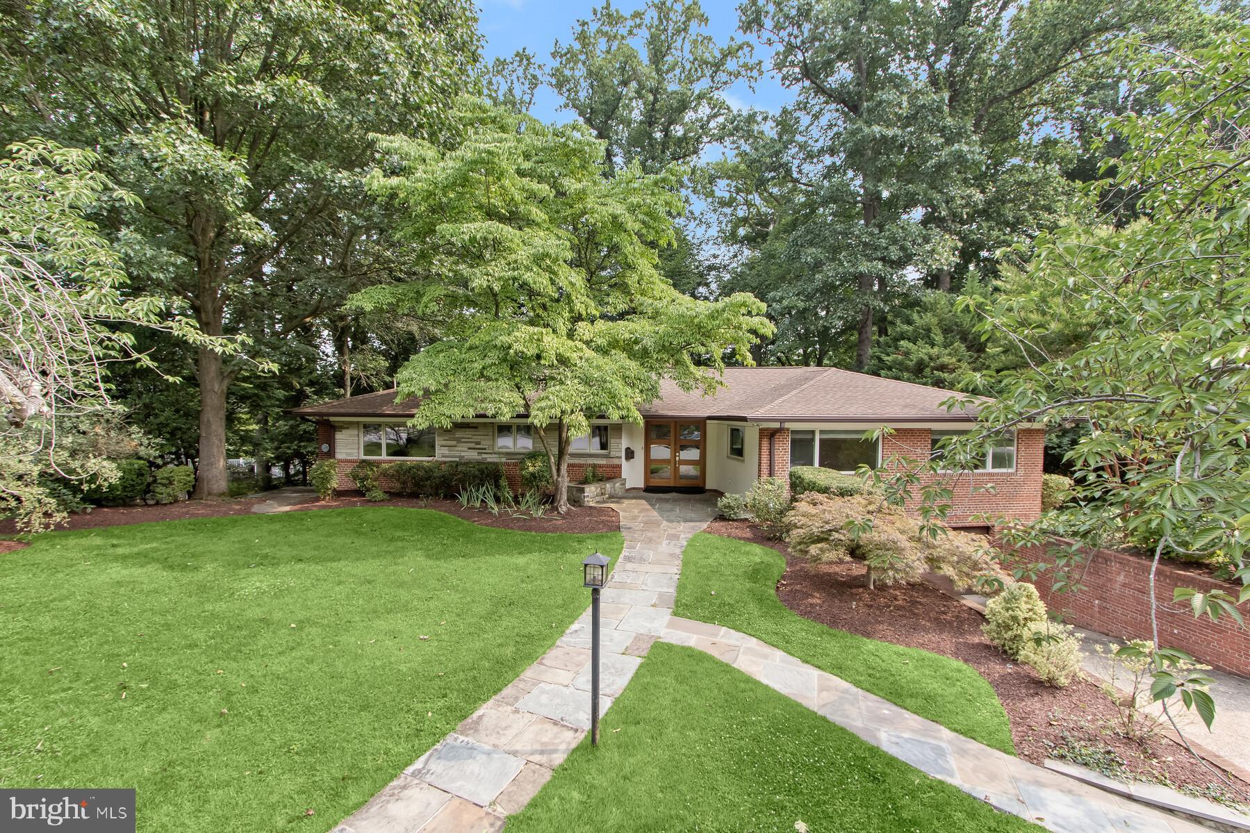 TULIP HILL - Residential