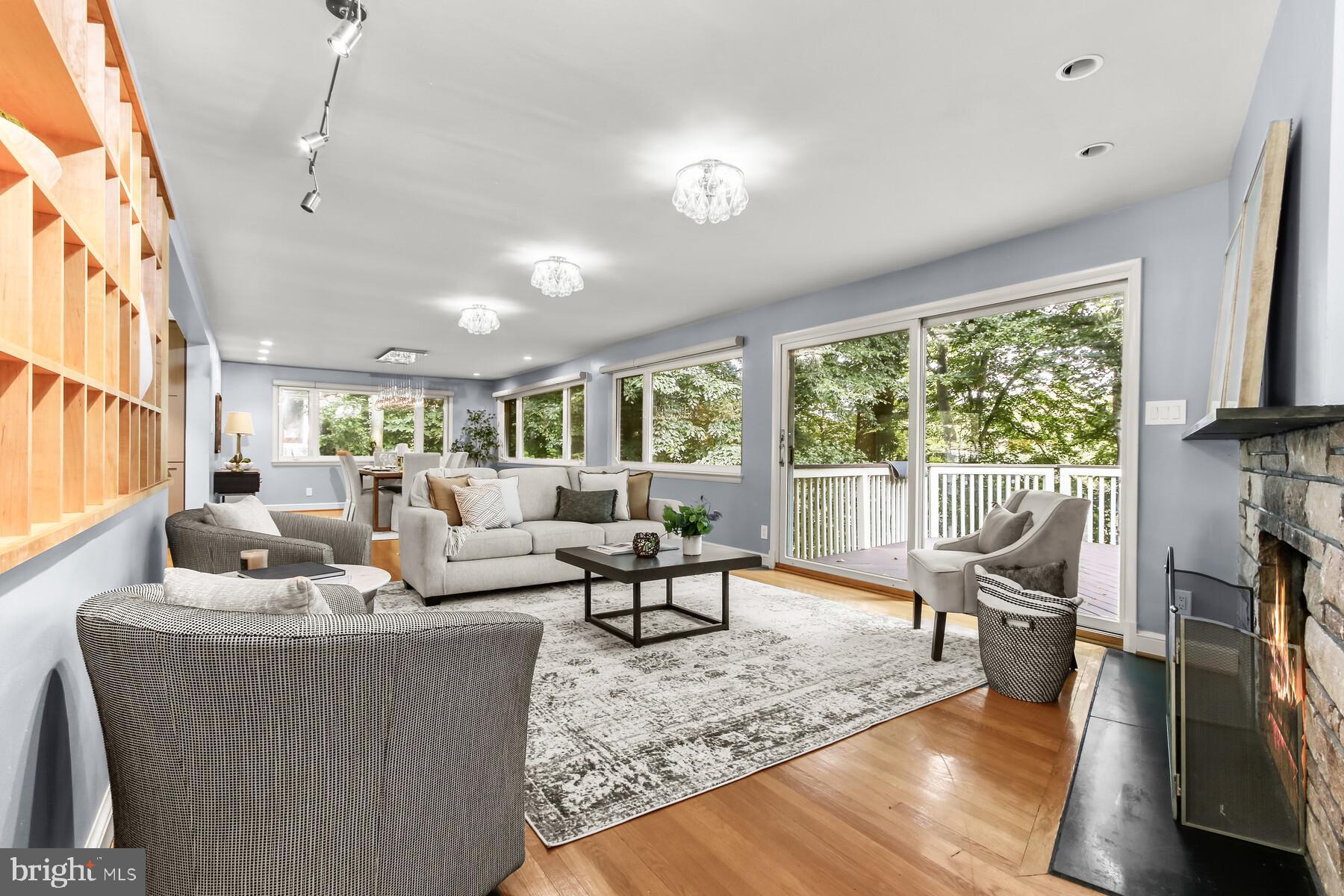 TULIP HILL - Residential