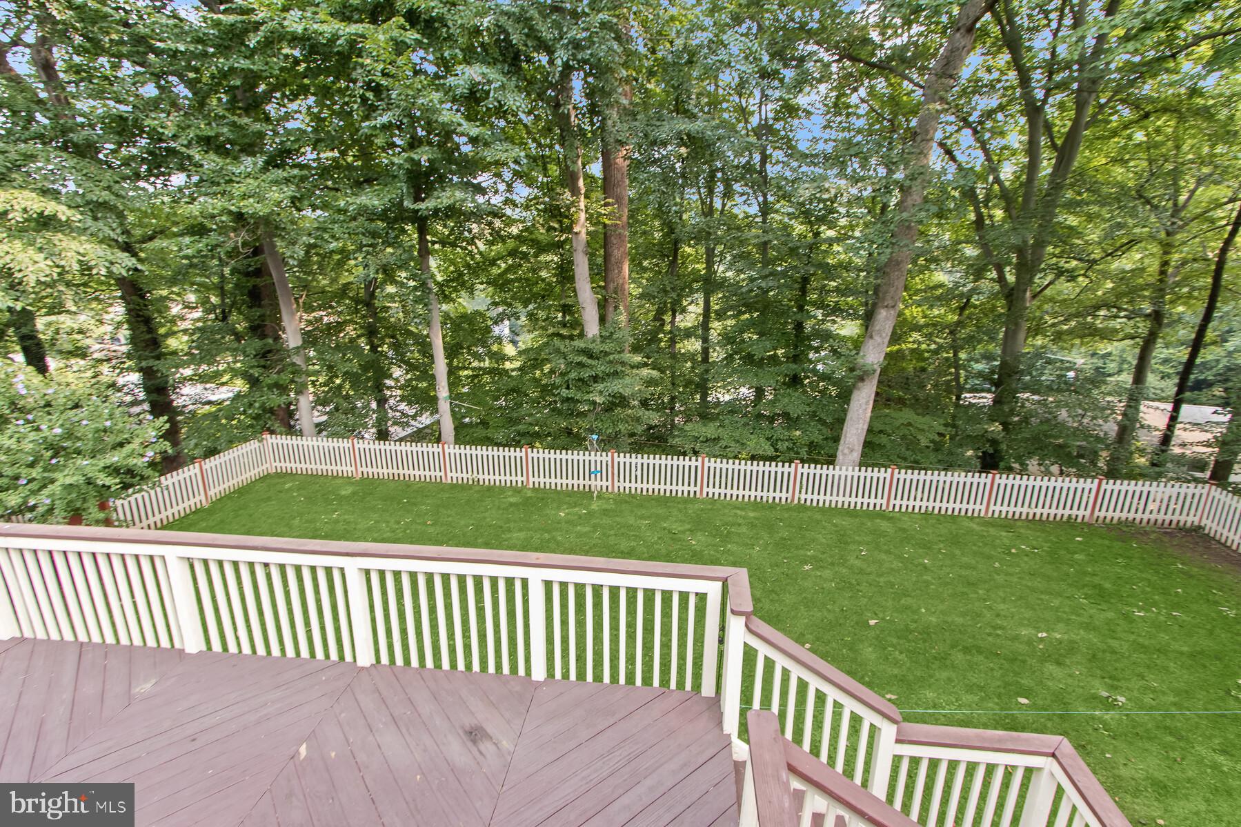 TULIP HILL - Residential