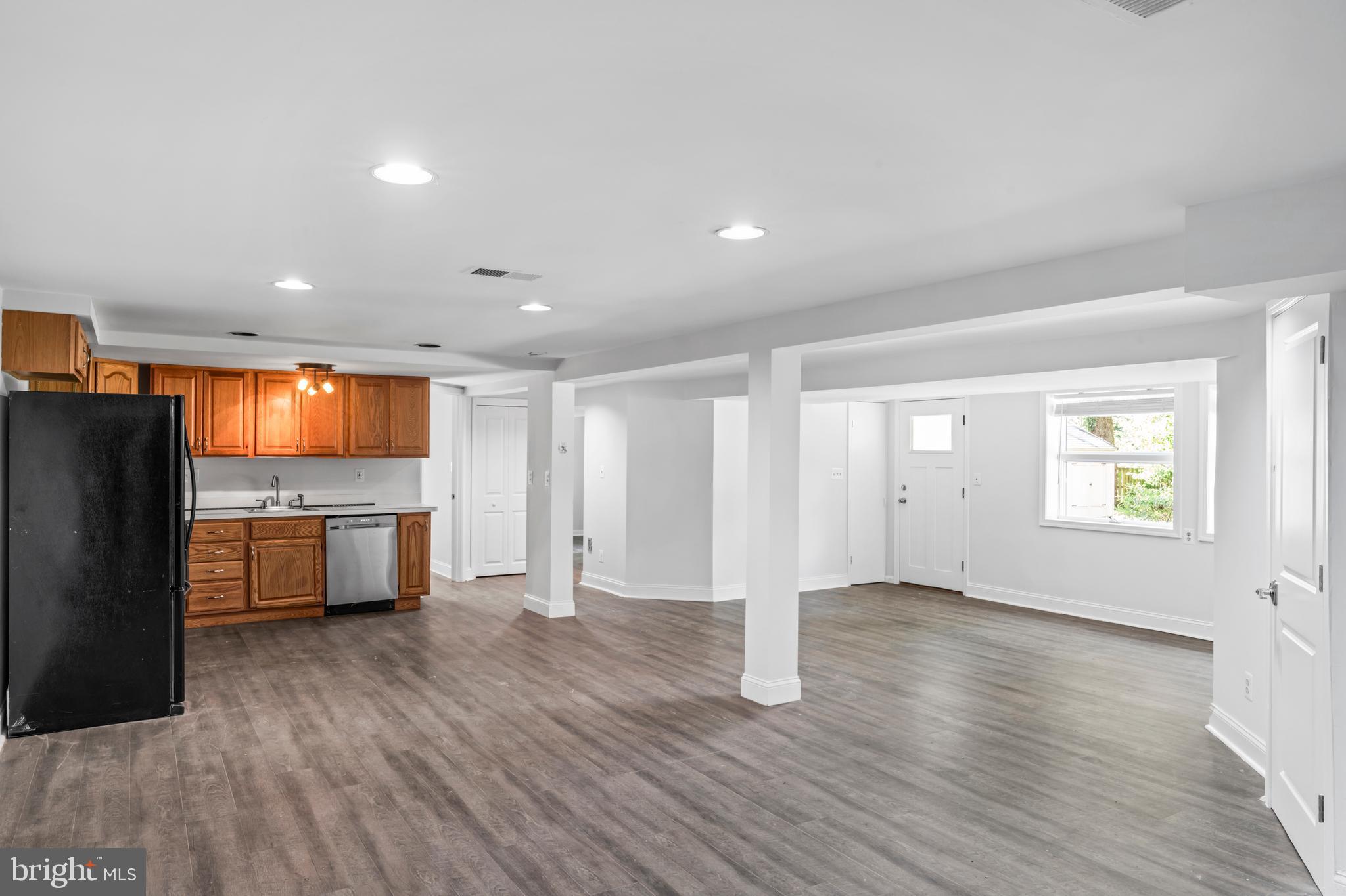 KIRBY COURT - Residential