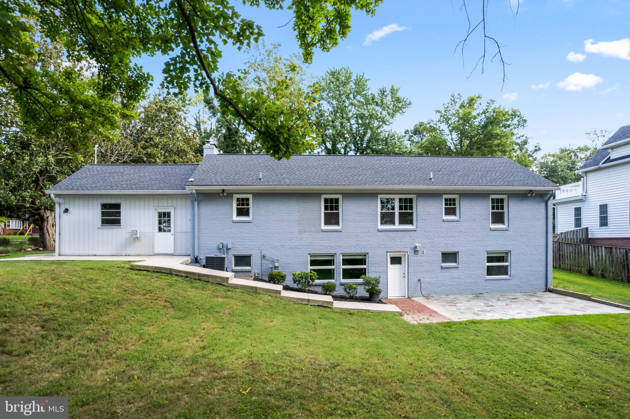 KIRBY COURT - Residential