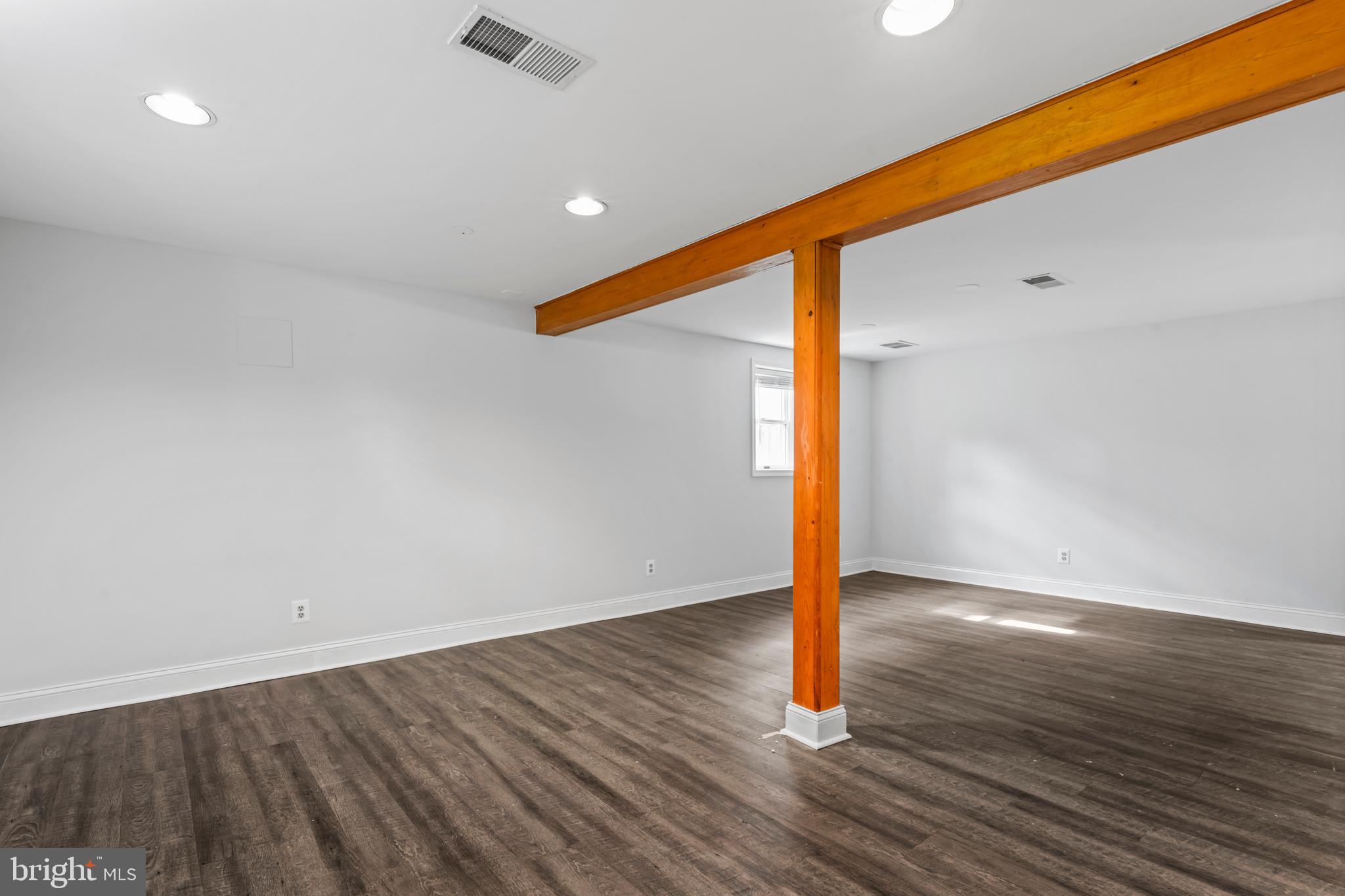 KIRBY COURT - Residential