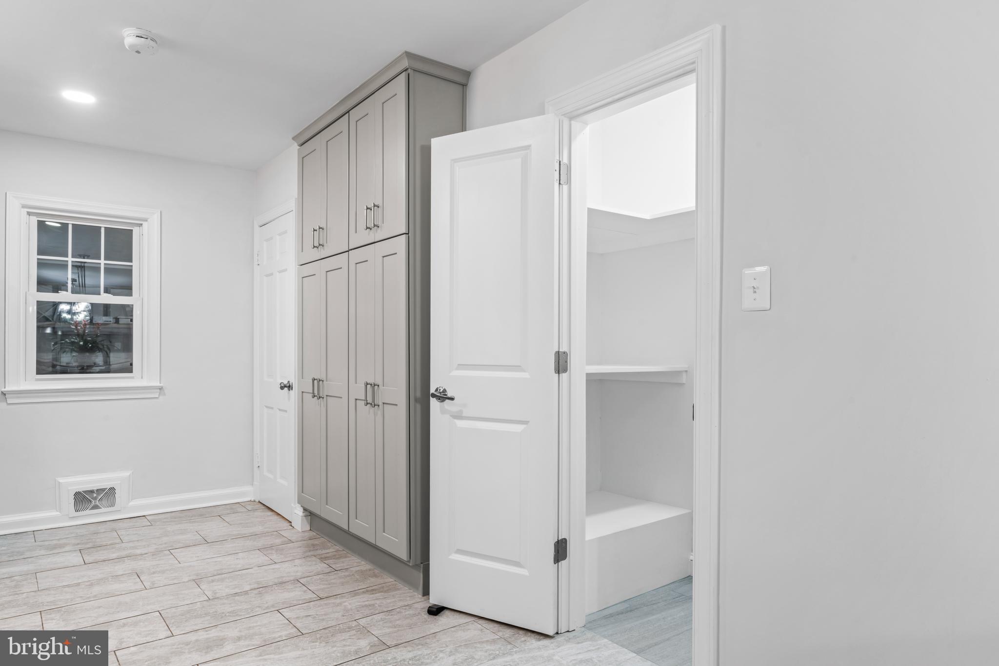 KIRBY COURT - Residential