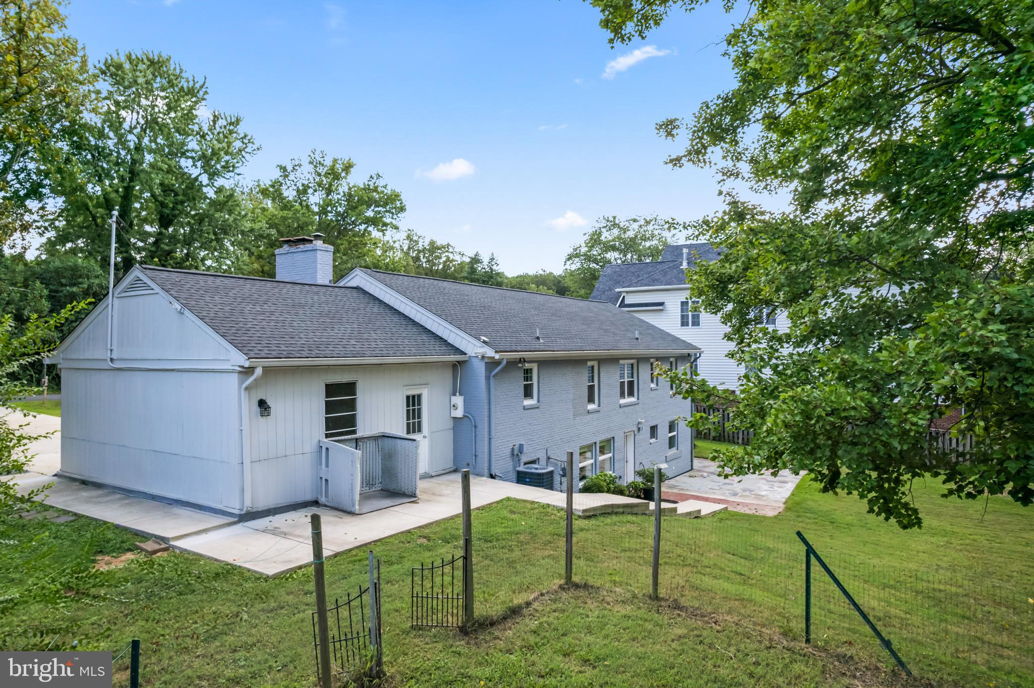 KIRBY COURT - Residential