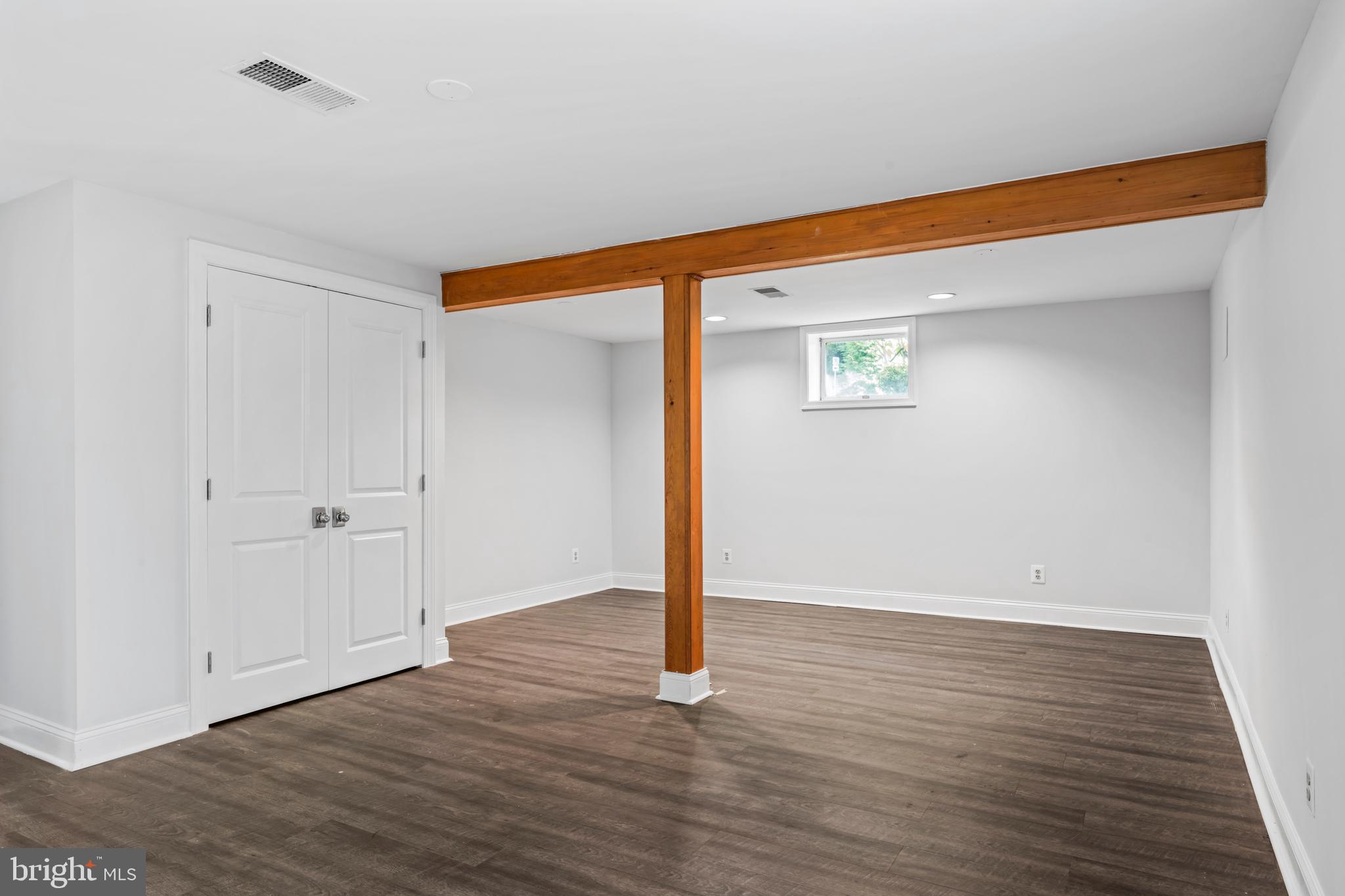 KIRBY COURT - Residential