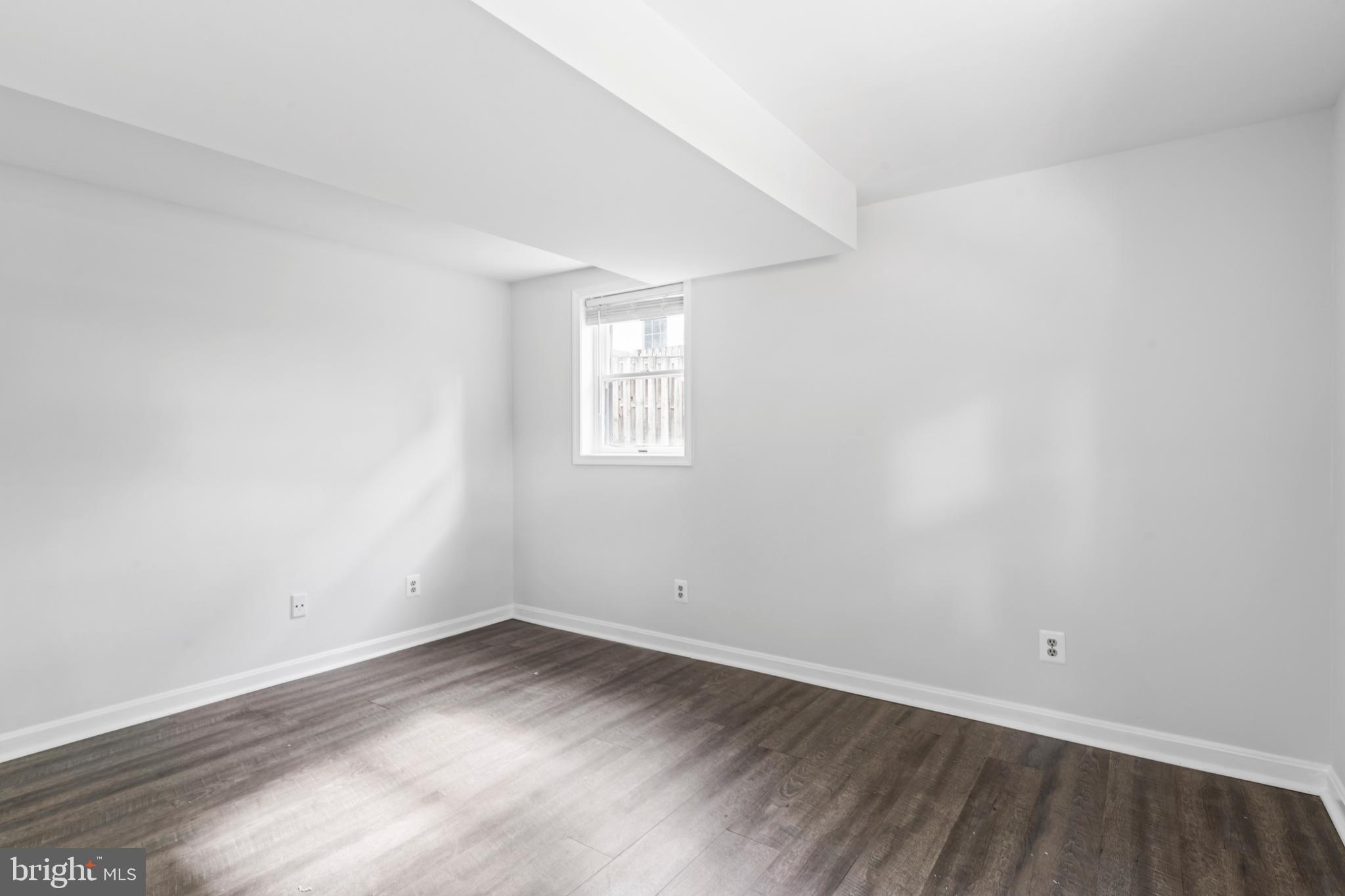 KIRBY COURT - Residential