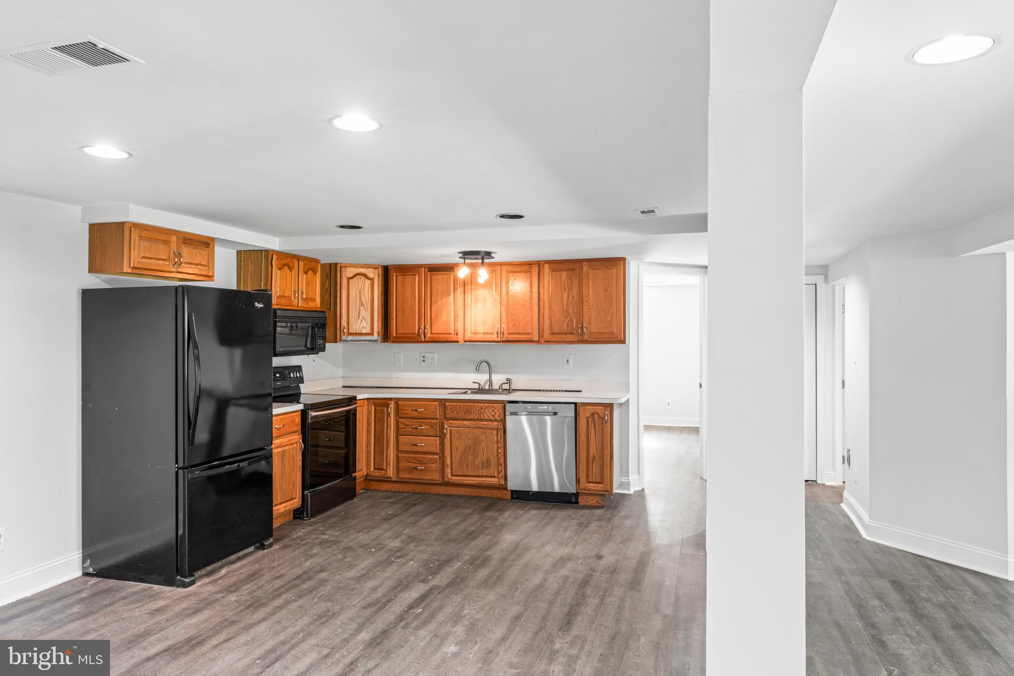 KIRBY COURT - Residential