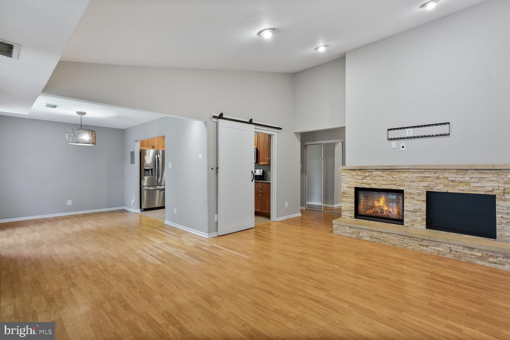 HUNTERS WOODS VILLAGE - Residential Lease