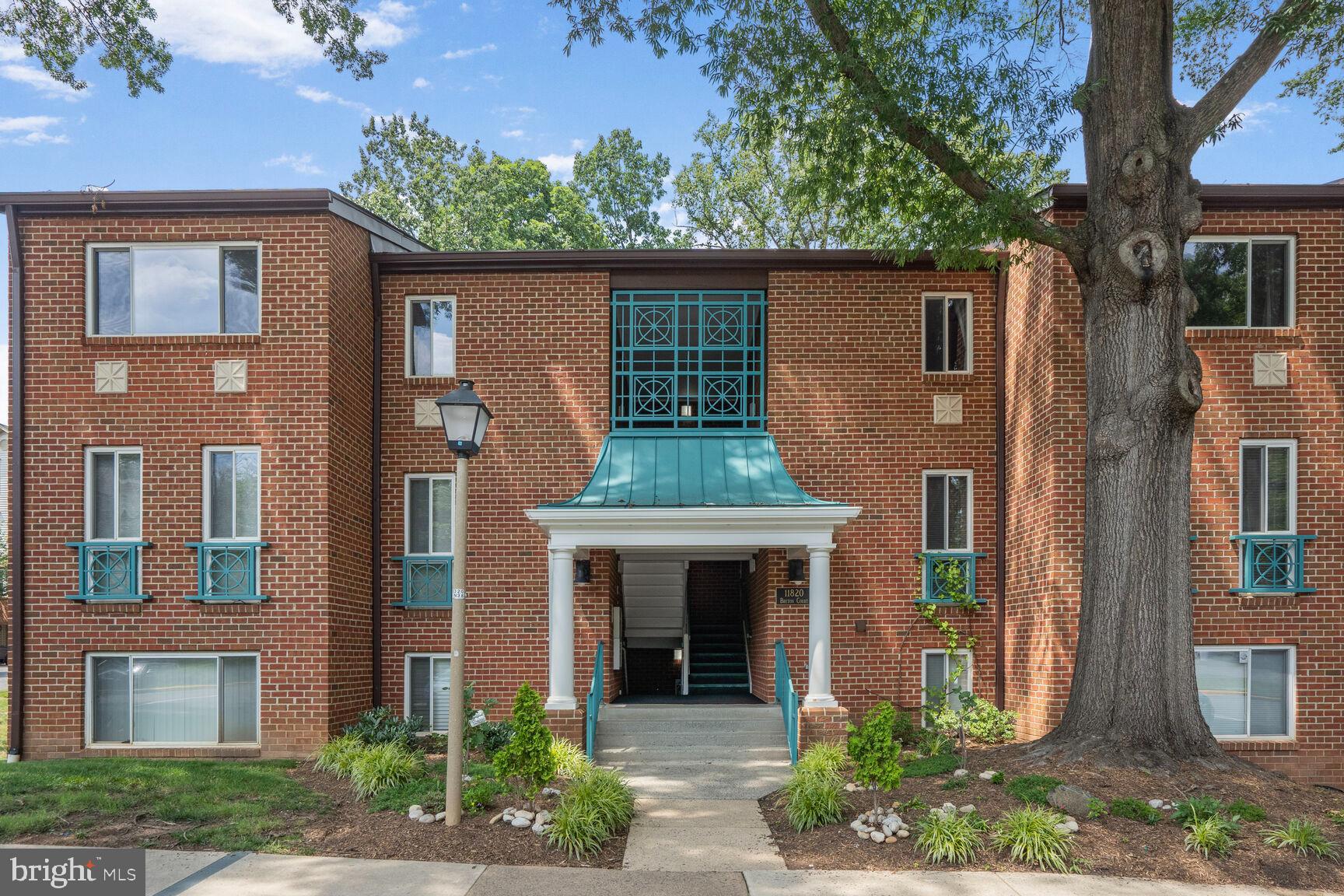 HUNTERS WOODS VILLAGE - Residential Lease