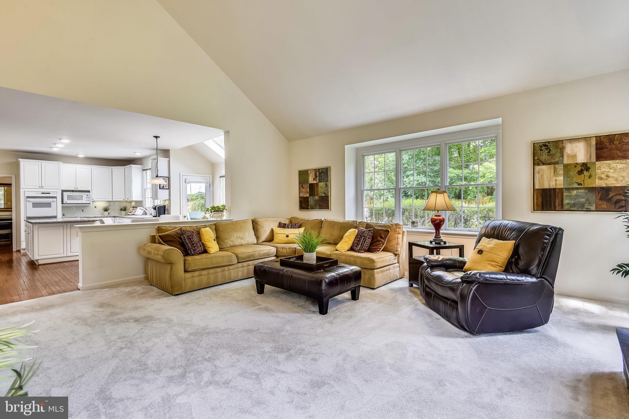 FAIR OAKS HUNT - Residential