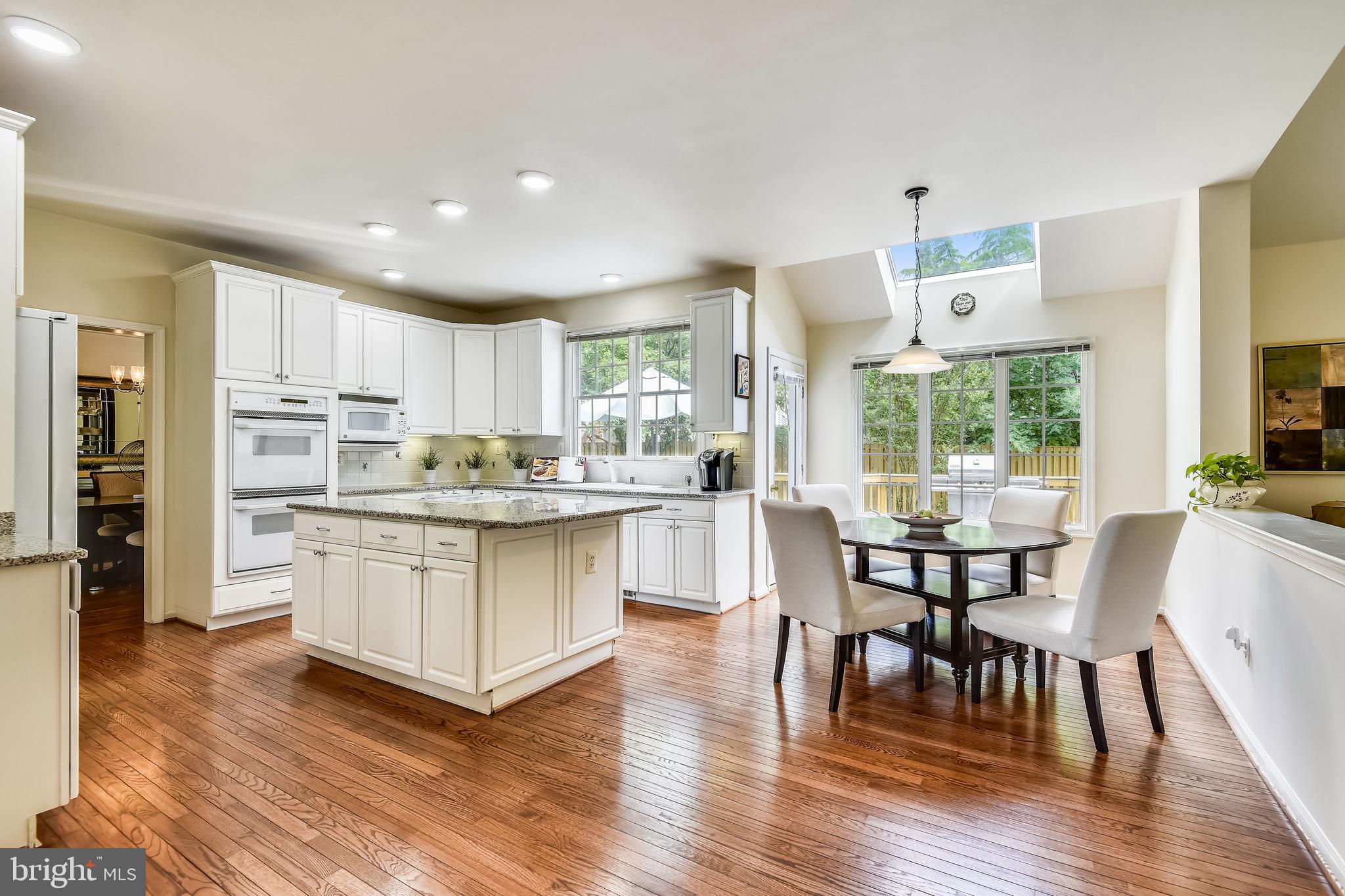 FAIR OAKS HUNT - Residential